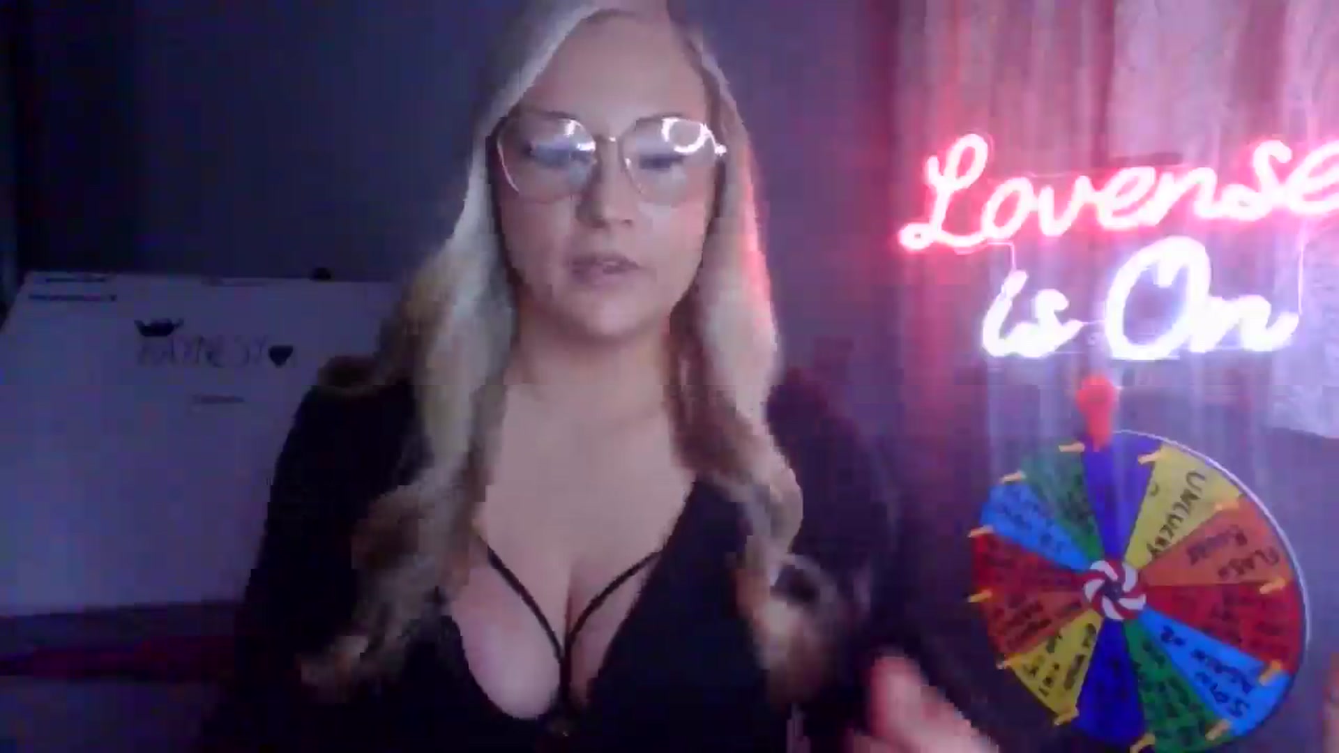 Gallery image thumbnail from AlexisBrookeX's myfreecams stream on, 12/28/2024, 14:54 image 10 of 20