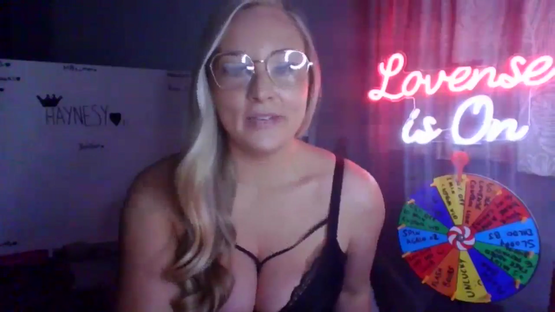 Gallery image thumbnail from AlexisBrookeX's myfreecams stream on, 12/28/2024, 16:29 image 7 of 20