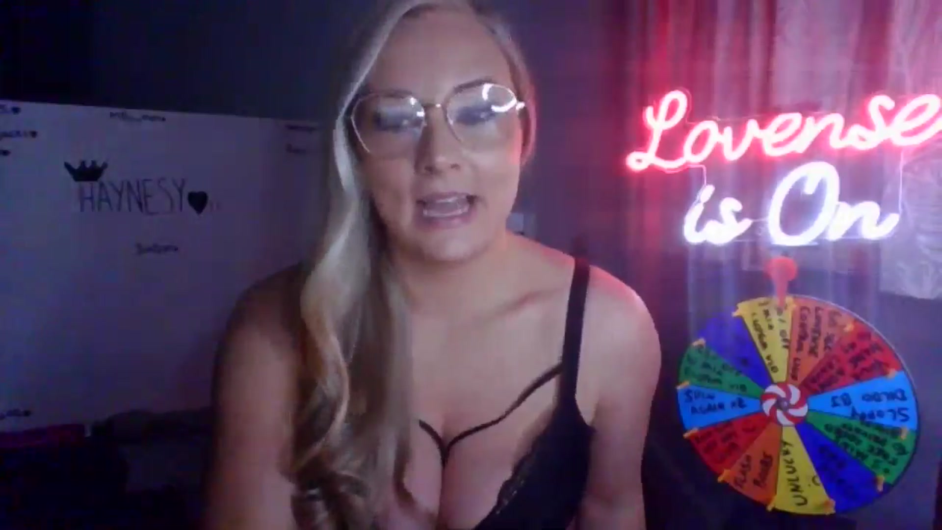Gallery image thumbnail from AlexisBrookeX's myfreecams stream on, 12/28/2024, 16:29 image 4 of 20