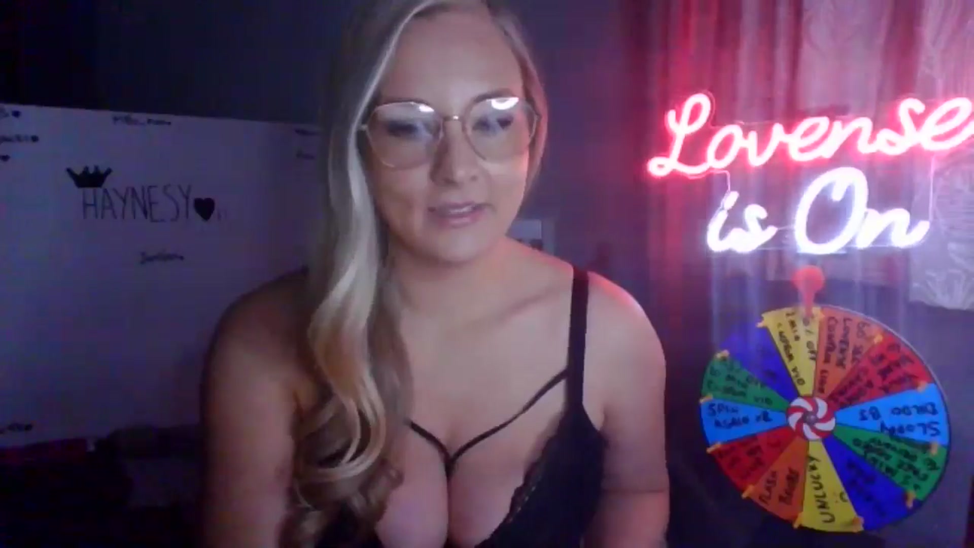 Gallery image thumbnail from AlexisBrookeX's myfreecams stream on, 12/28/2024, 16:29 image 5 of 20