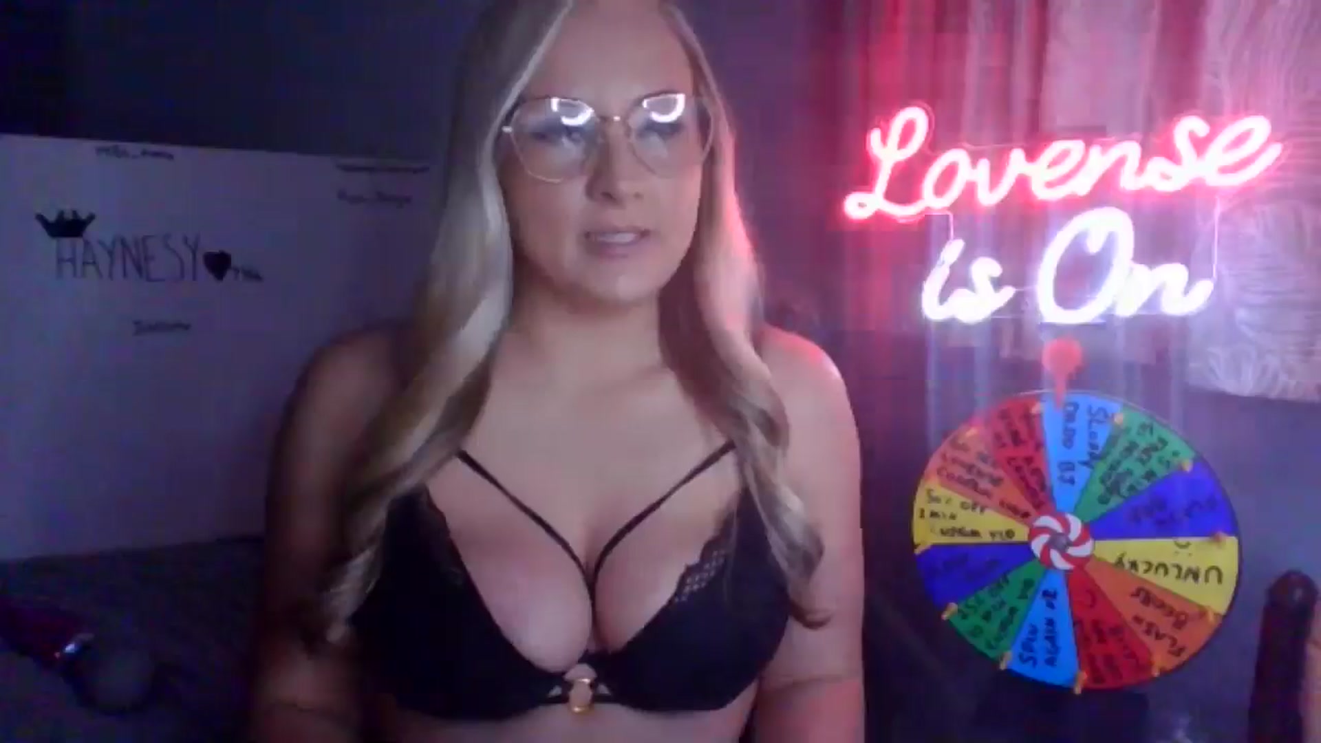 Gallery image thumbnail from AlexisBrookeX's myfreecams stream on, 12/28/2024, 21:31 image 5 of 20
