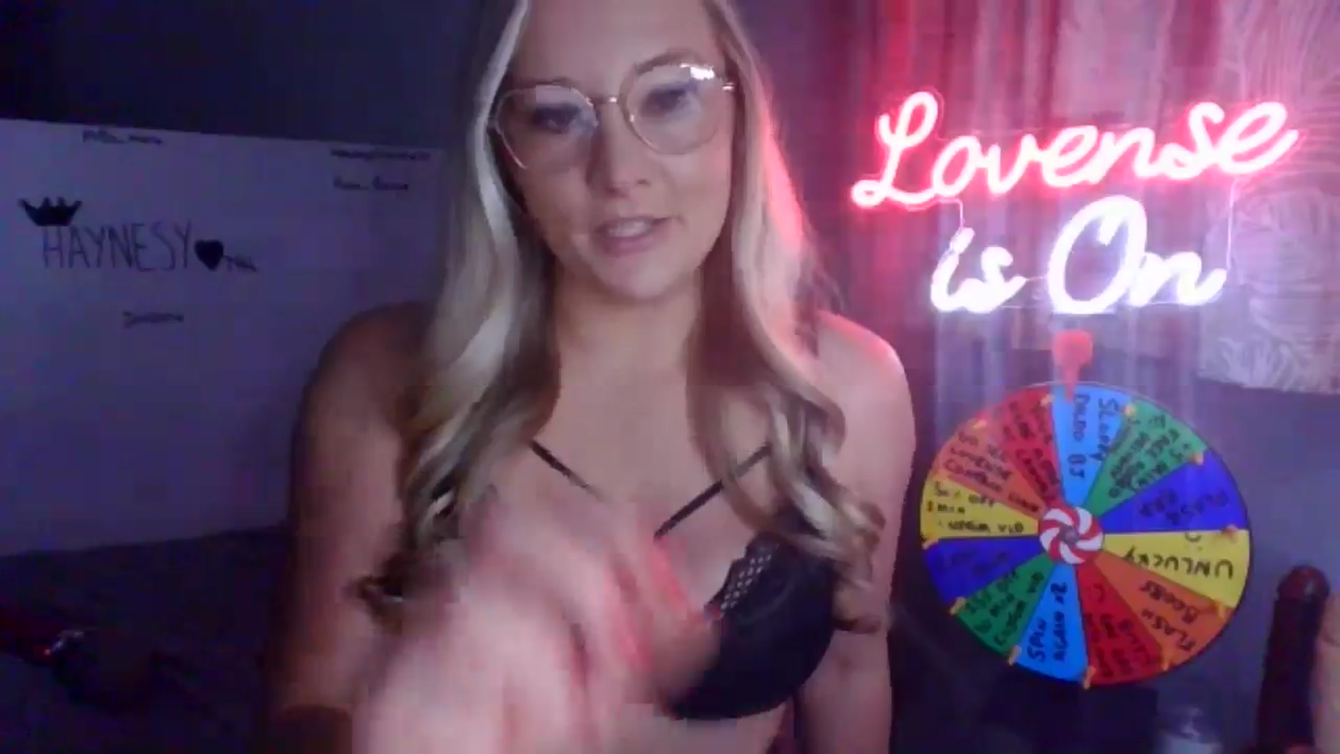 Gallery image thumbnail from AlexisBrookeX's myfreecams stream on, 12/28/2024, 21:31 image 2 of 20