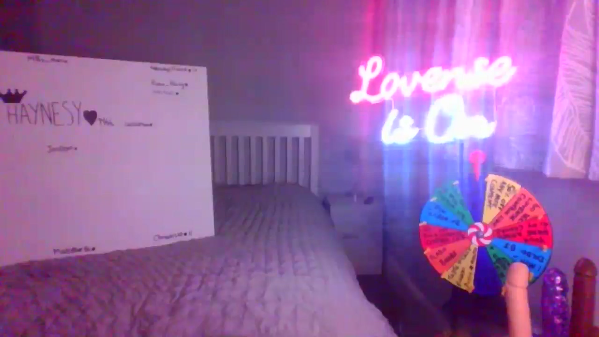 Gallery image thumbnail from AlexisBrookeX's myfreecams stream on, 01/02/2025, 16:06 image 19 of 20