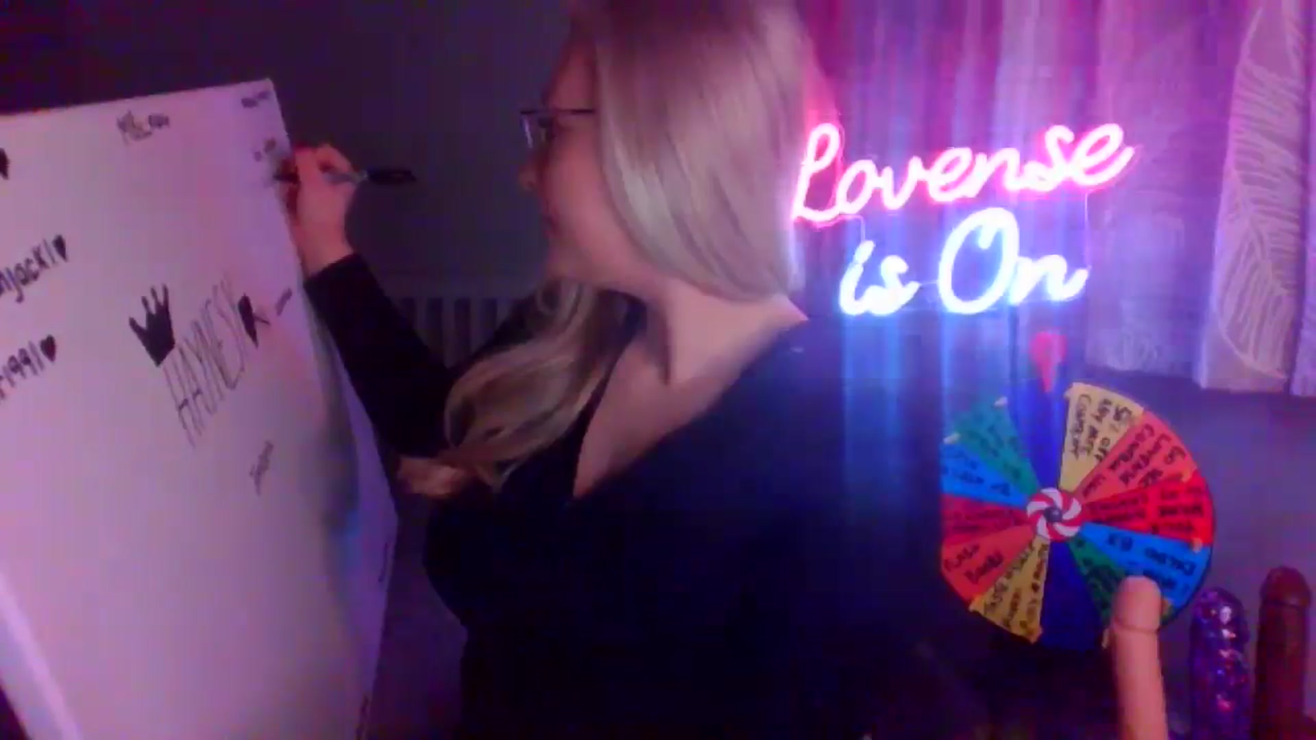 Gallery image thumbnail from AlexisBrookeX's myfreecams stream on, 01/02/2025, 16:06 image 17 of 20