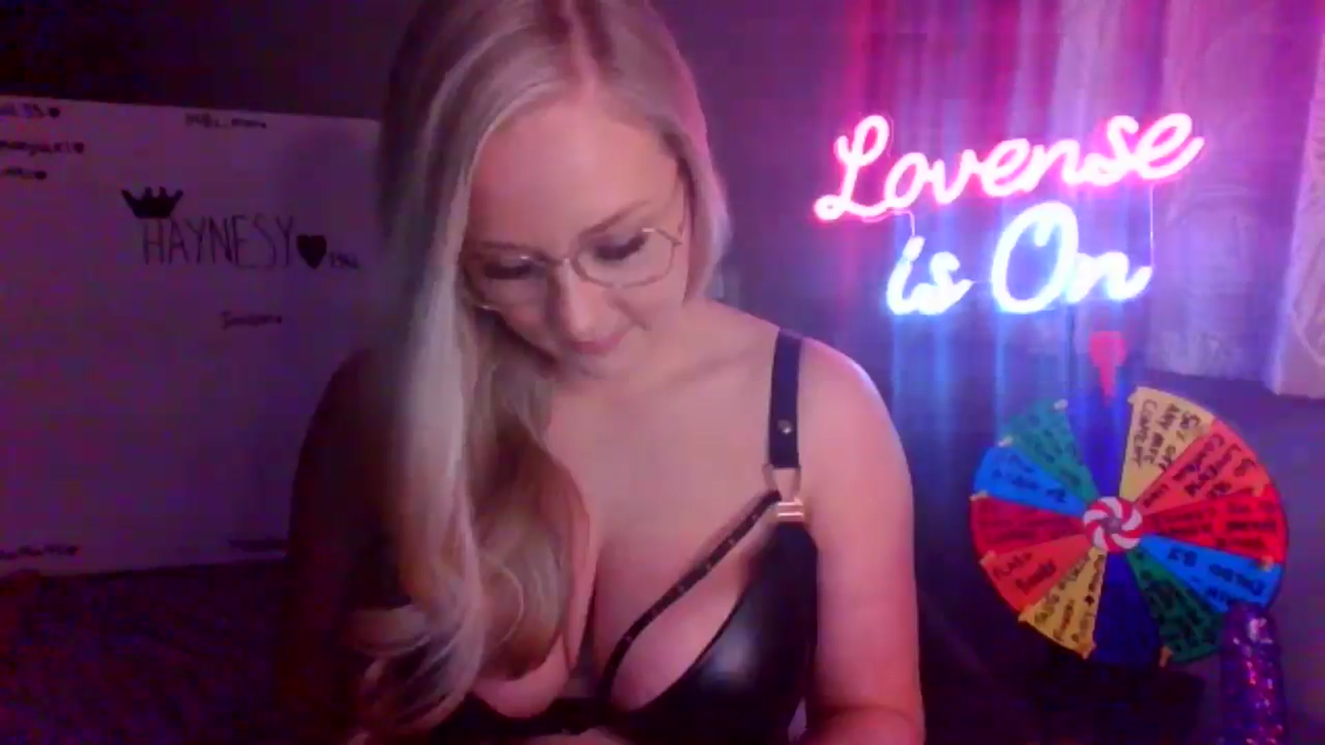 Gallery image thumbnail from AlexisBrookeX's myfreecams stream on, 01/02/2025, 17:24 image 20 of 20