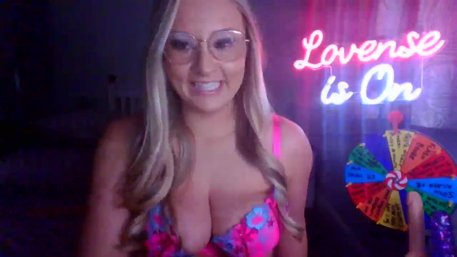 Gallery image thumbnail from AlexisBrookeX's myfreecams stream on, 01/03/2025, 19:37 image 5 of 20