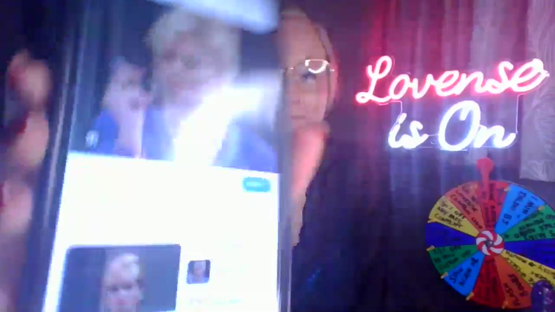 Gallery image thumbnail from AlexisBrookeX's myfreecams stream on, 01/05/2025, 16:19 image 5 of 20