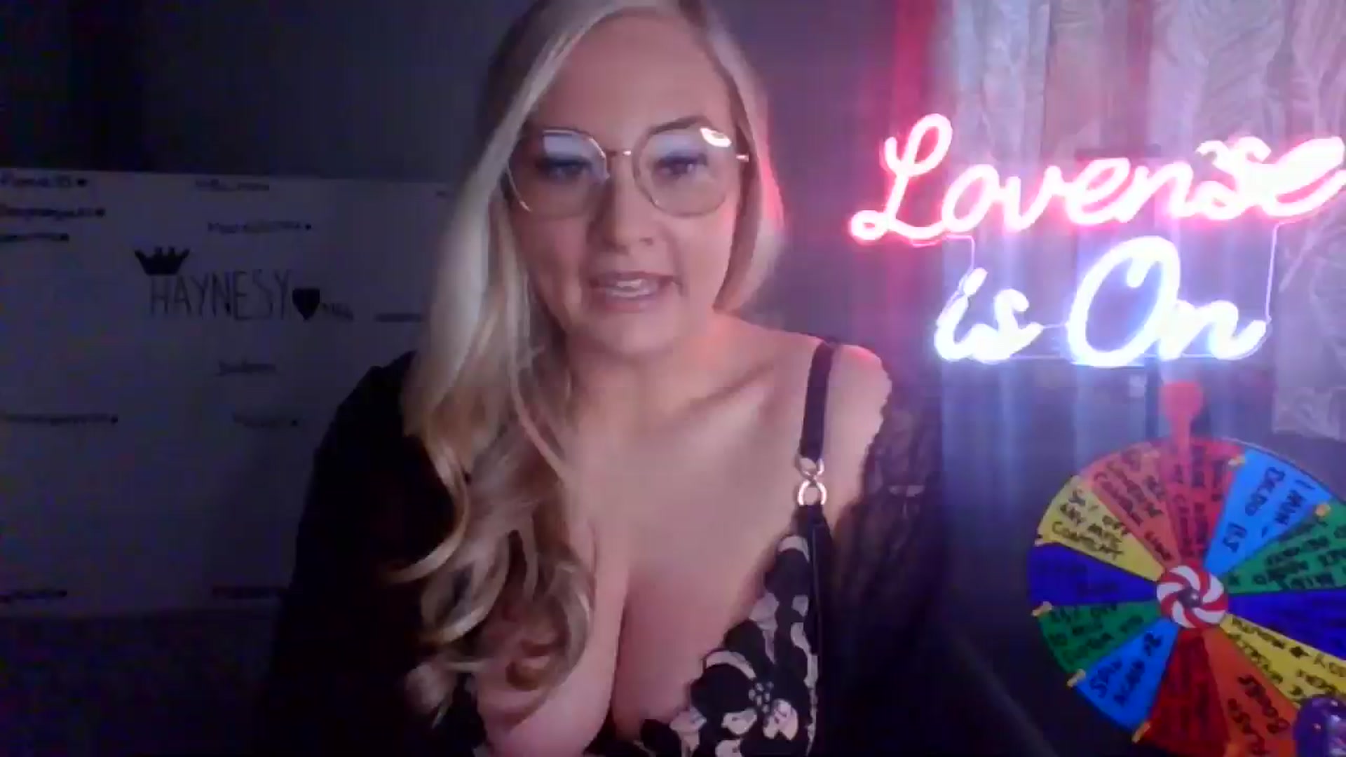 Gallery image thumbnail from AlexisBrookeX's myfreecams stream on, 01/07/2025, 13:56 image 15 of 20