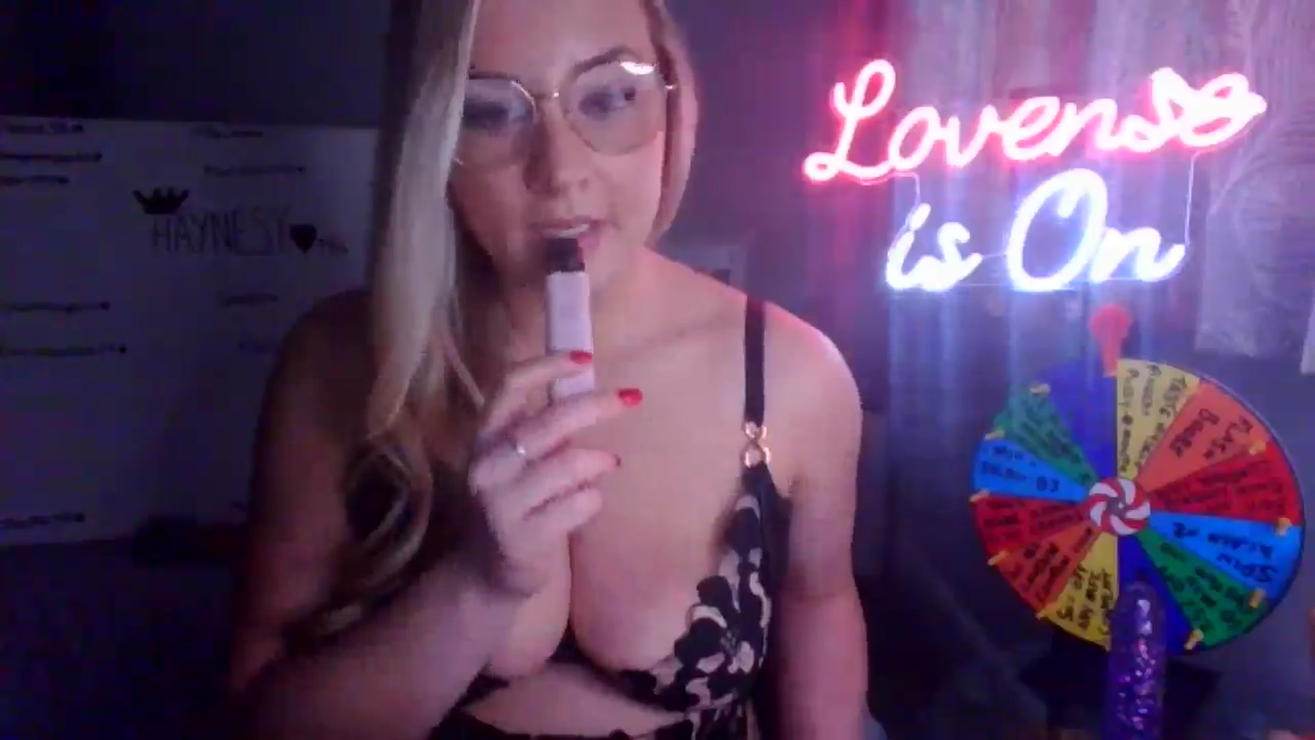 Gallery image thumbnail from AlexisBrookeX's myfreecams stream on, 01/07/2025, 15:03 image 6 of 20