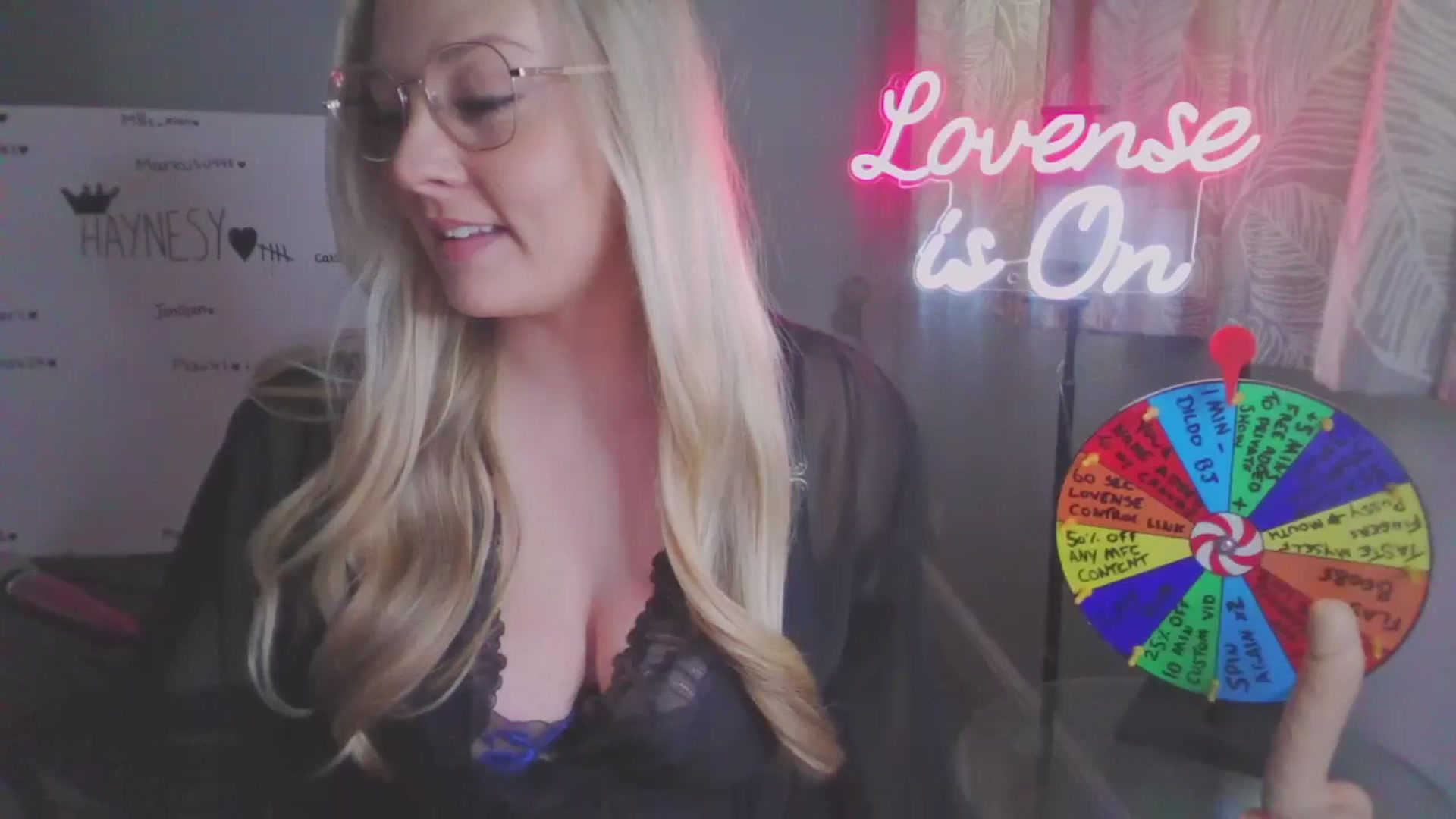Gallery image thumbnail from AlexisBrookeX's myfreecams stream on, 01/24/2025, 13:14 image 8 of 20