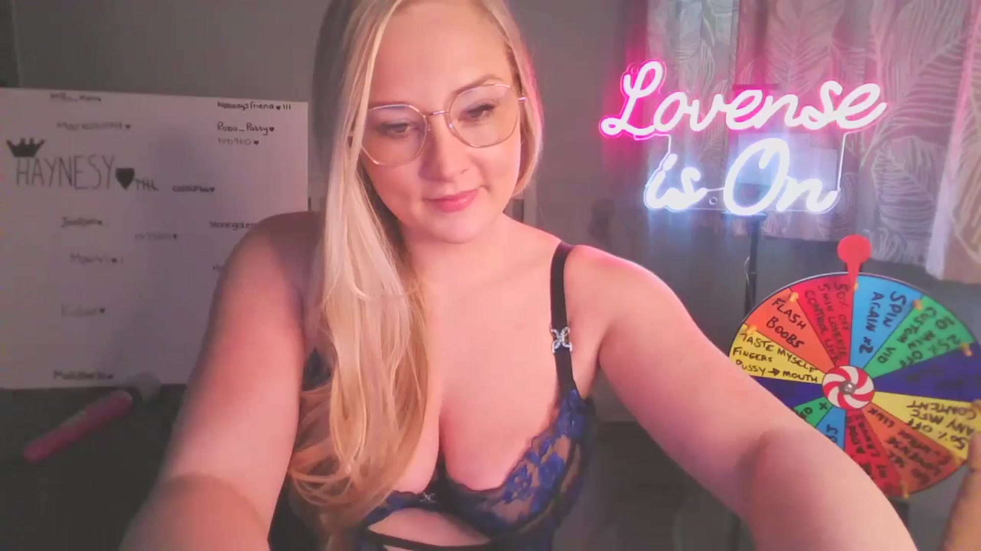 Gallery image thumbnail from AlexisBrookeX's myfreecams stream on, 01/24/2025, 15:33 image 13 of 20
