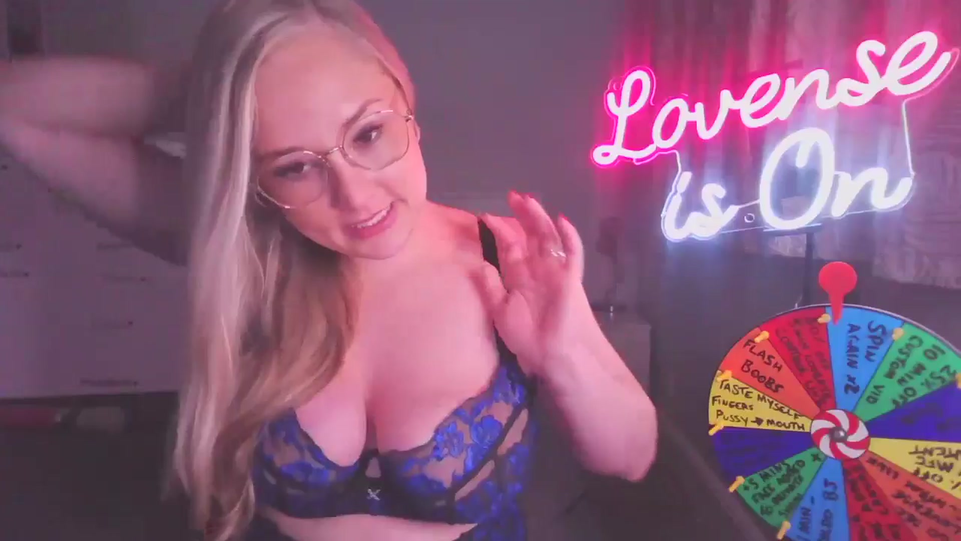Gallery image thumbnail from AlexisBrookeX's myfreecams stream on, 01/24/2025, 18:17 image 4 of 20