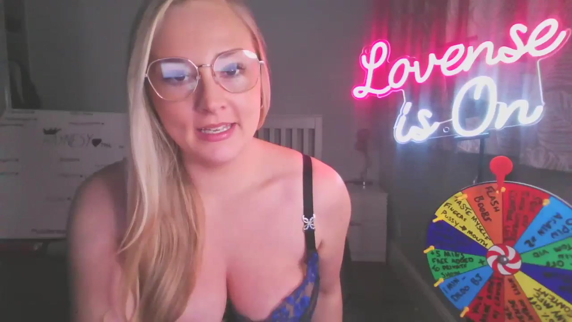 Gallery image thumbnail from AlexisBrookeX's myfreecams stream on, 01/24/2025, 18:39 image 3 of 20
