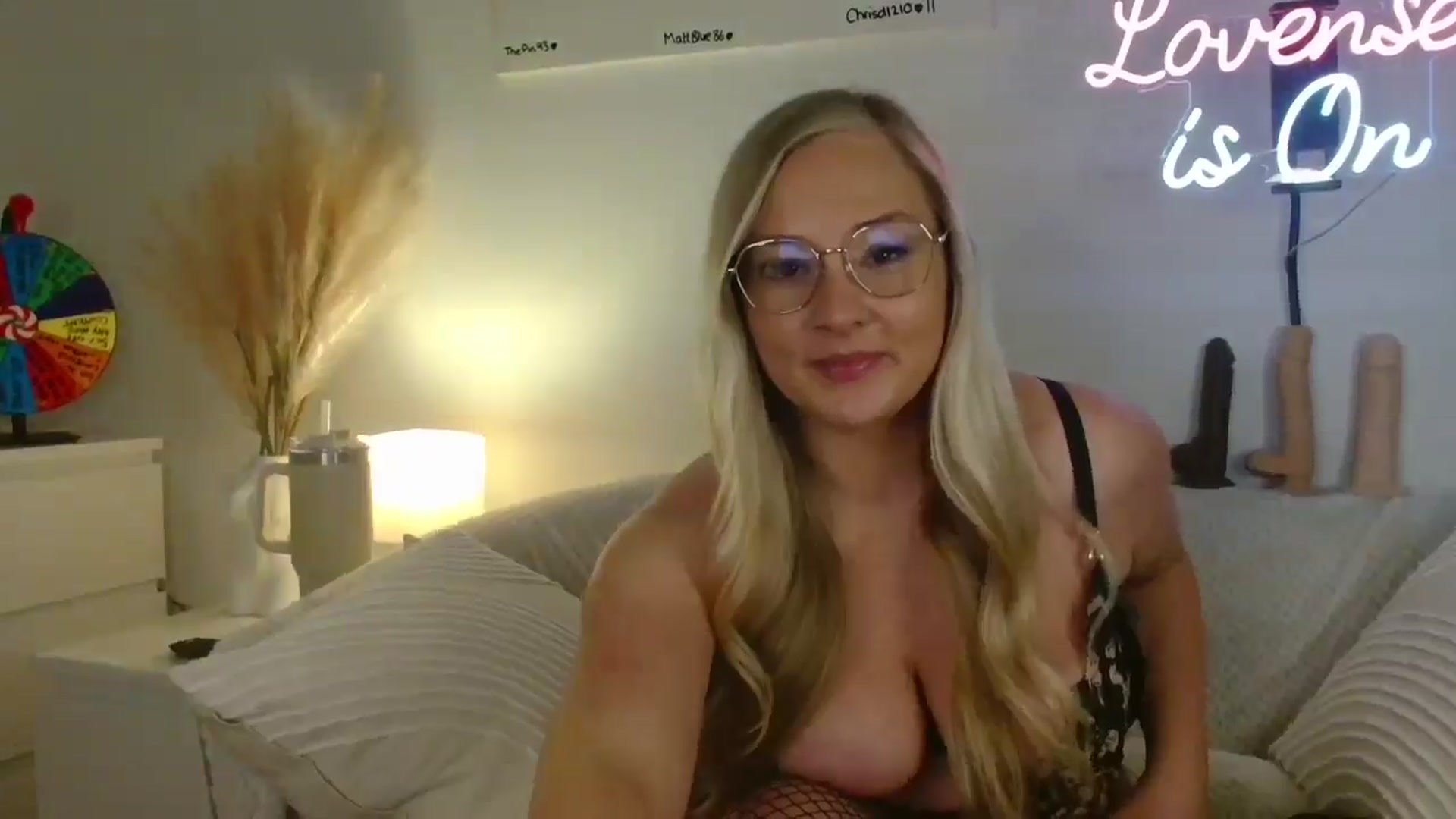 Gallery image thumbnail from AlexisBrookeX's myfreecams stream on, 01/27/2025, 14:30 image 19 of 20