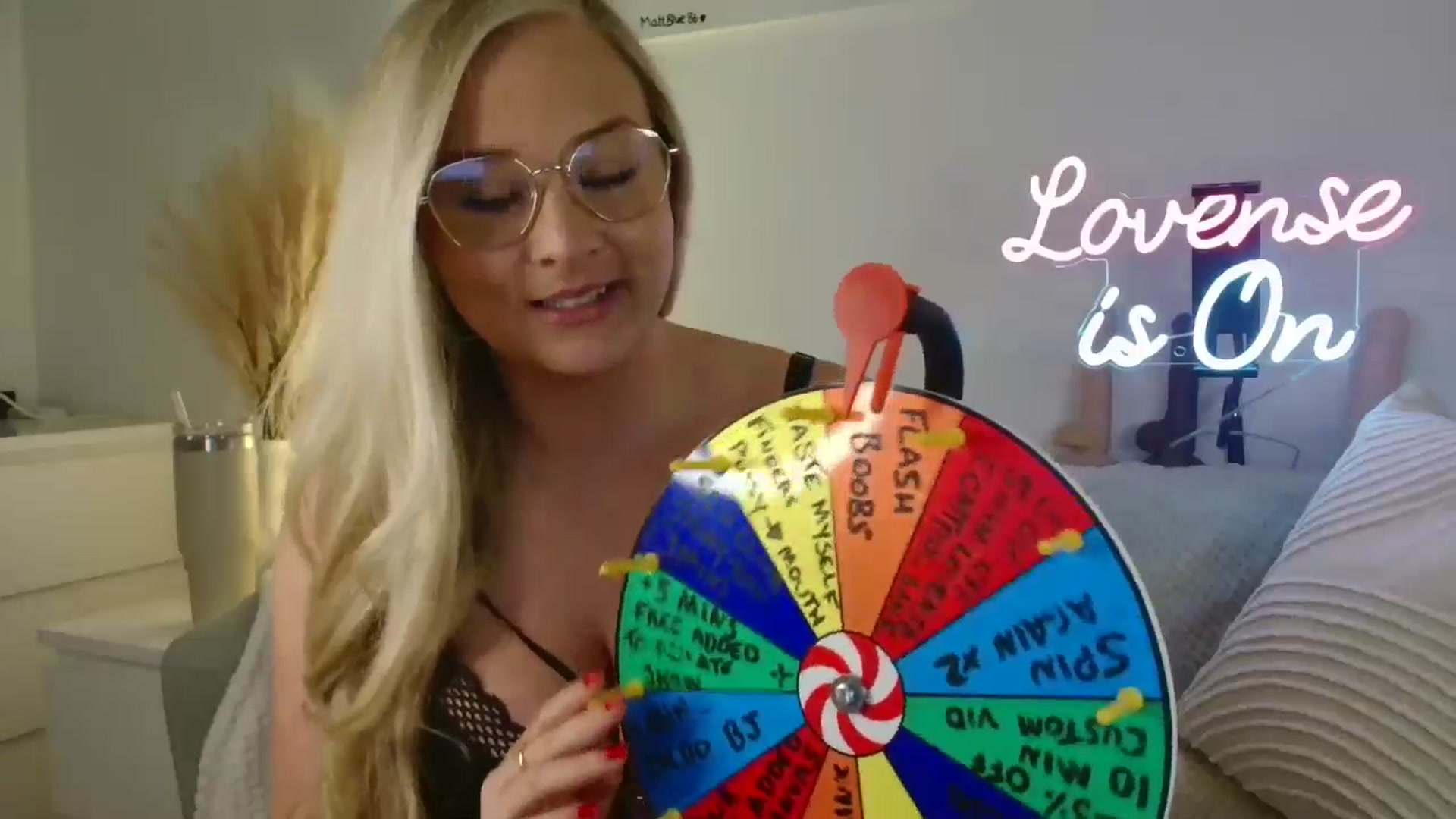 Gallery image thumbnail from AlexisBrookeX's myfreecams stream on, 01/28/2025, 14:24 image 5 of 20