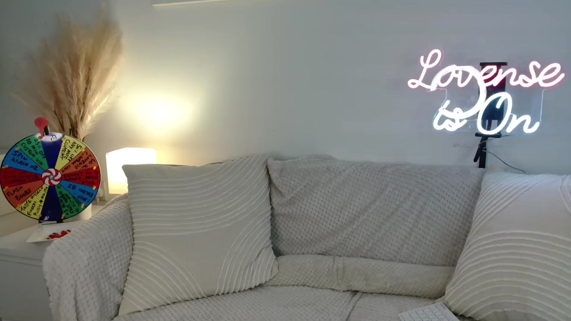 Gallery image thumbnail from AlexisBrookeX's myfreecams stream on, 02/14/2025, 13:38 image 13 of 20