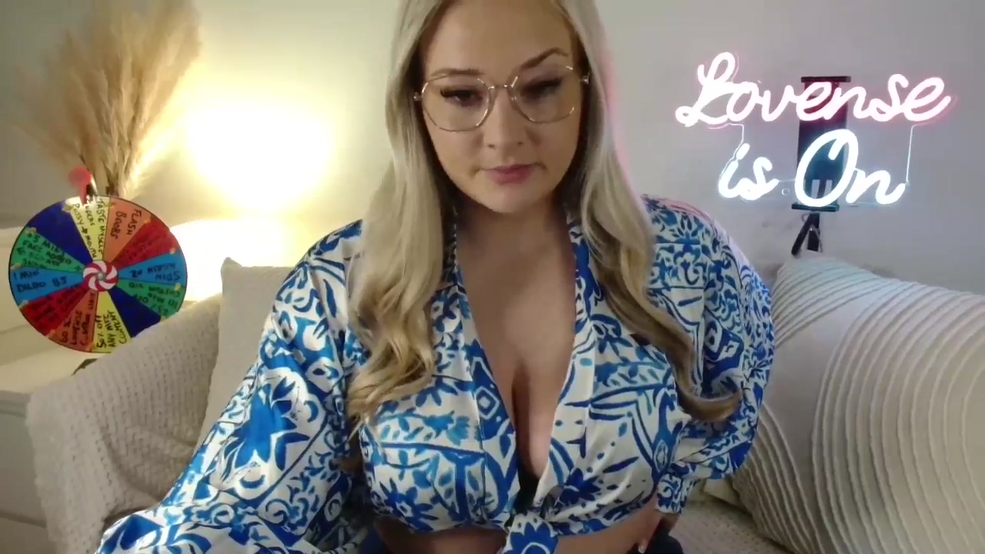 Gallery image thumbnail from AlexisBrookeX's myfreecams stream on, 02/15/2025, 13:24 image 10 of 20