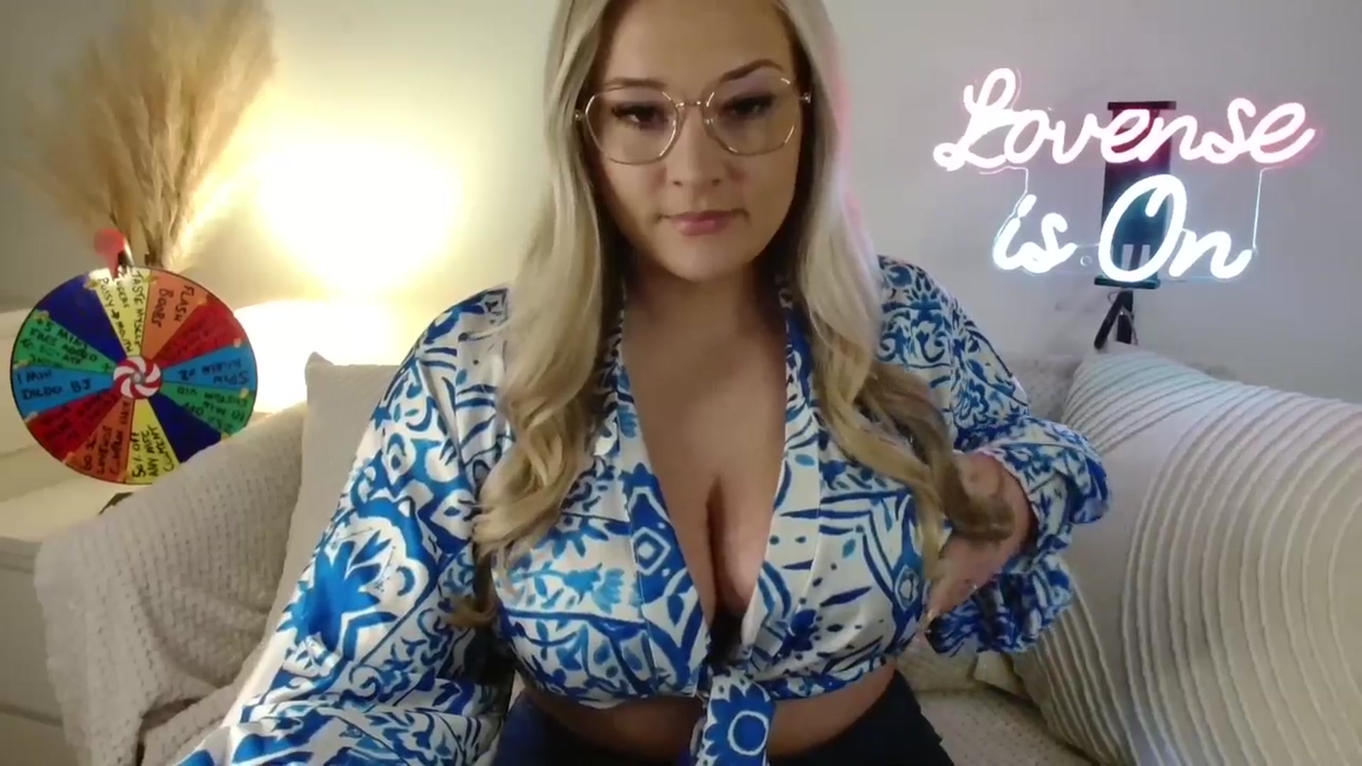 Gallery image thumbnail from AlexisBrookeX's myfreecams stream on, 02/15/2025, 13:24 image 3 of 20