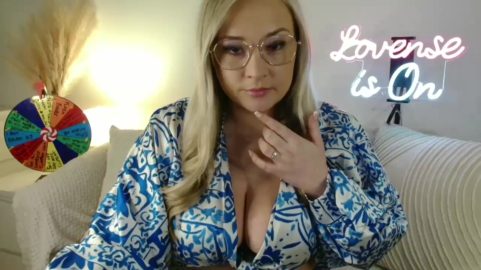 Gallery image thumbnail from AlexisBrookeX's myfreecams stream on, 02/15/2025, 13:24 image 19 of 20