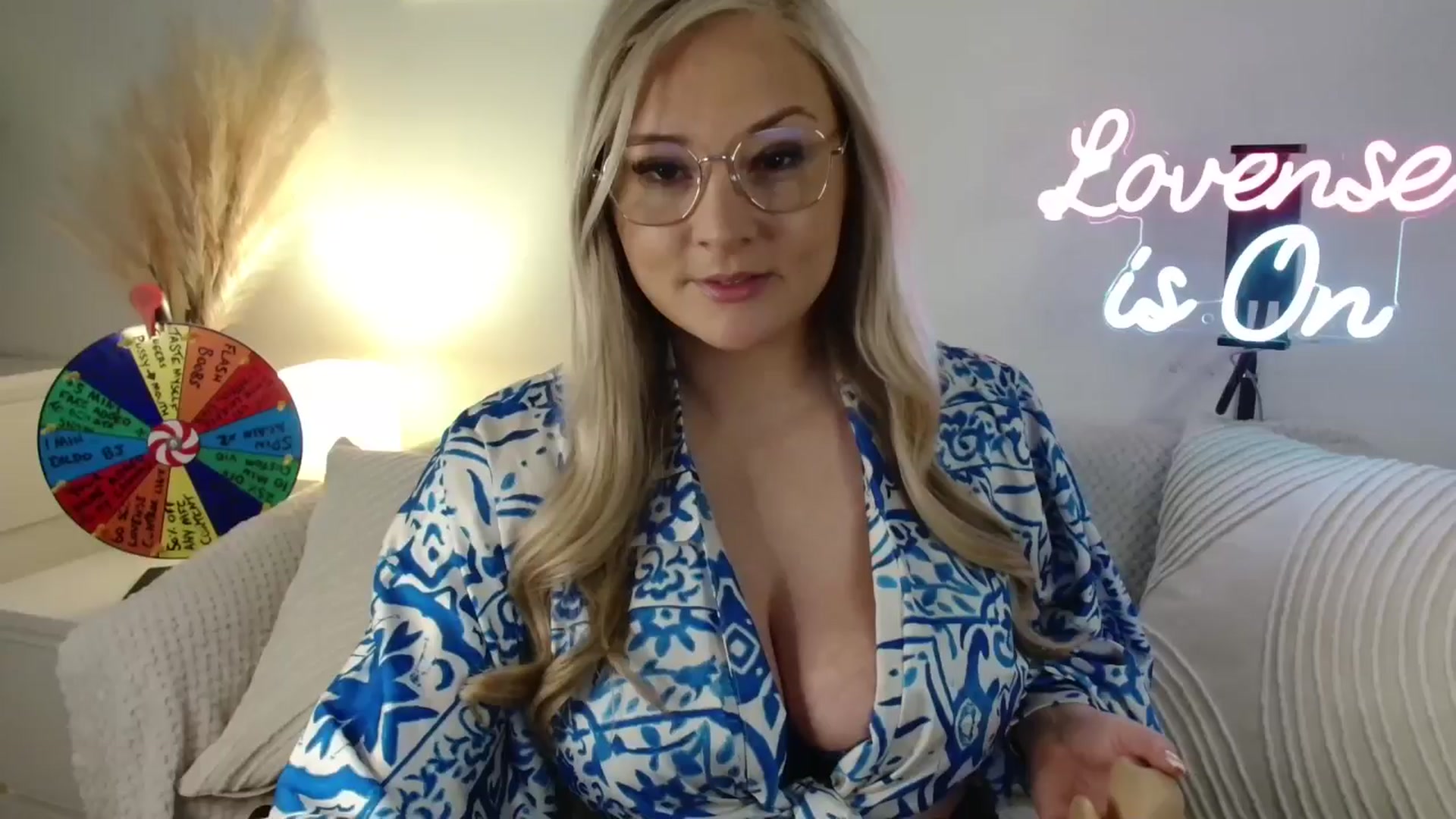 Gallery image thumbnail from AlexisBrookeX's myfreecams stream on, 02/15/2025, 14:13 image 18 of 20