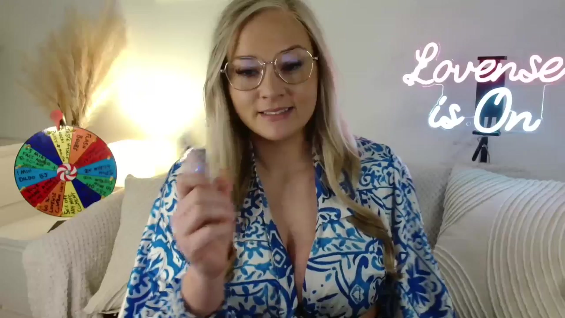 Gallery image thumbnail from AlexisBrookeX's myfreecams stream on, 02/15/2025, 15:40 image 4 of 20