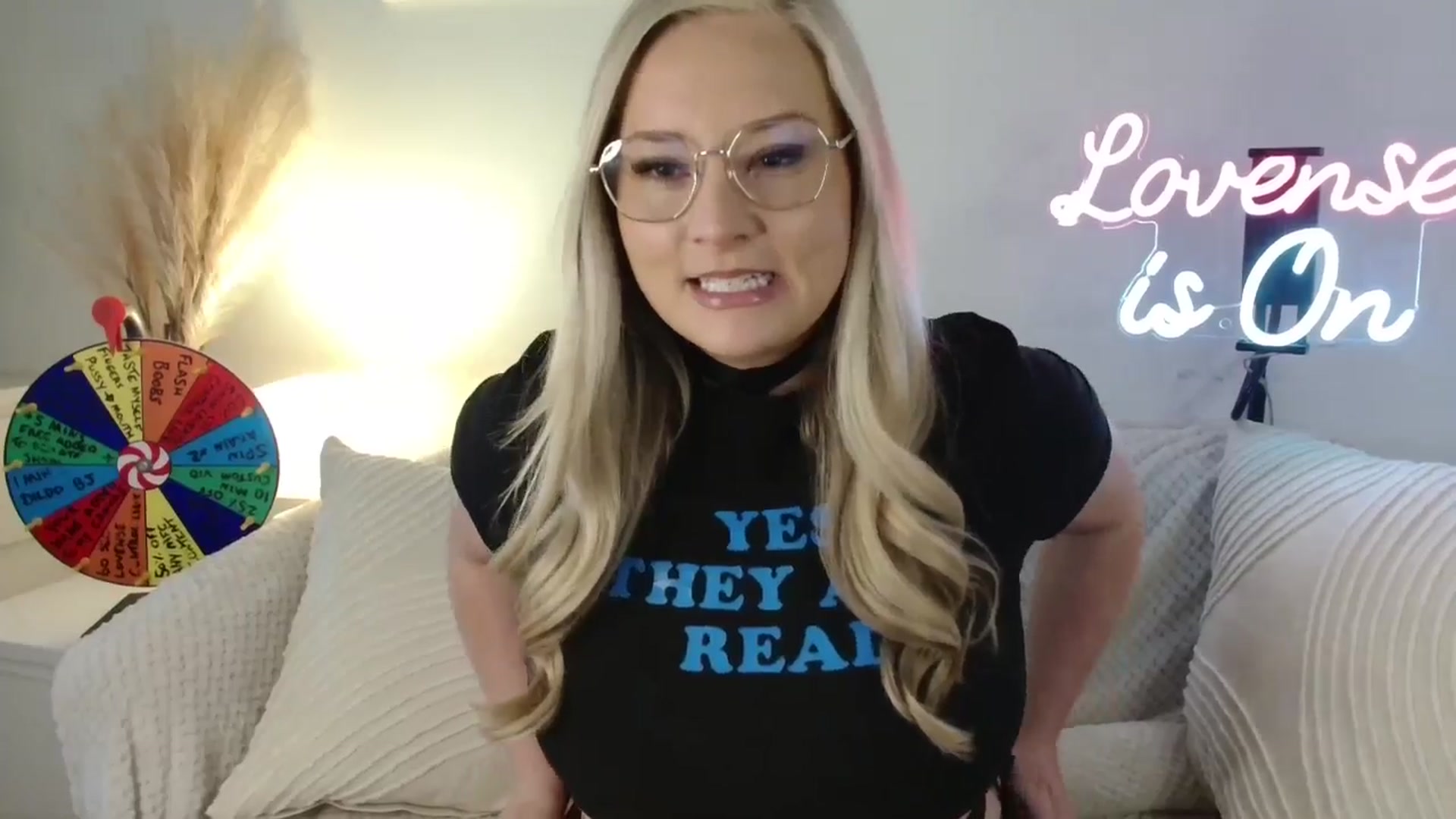 Gallery image thumbnail from AlexisBrookeX's myfreecams stream on, 02/19/2025, 14:52 image 4 of 20