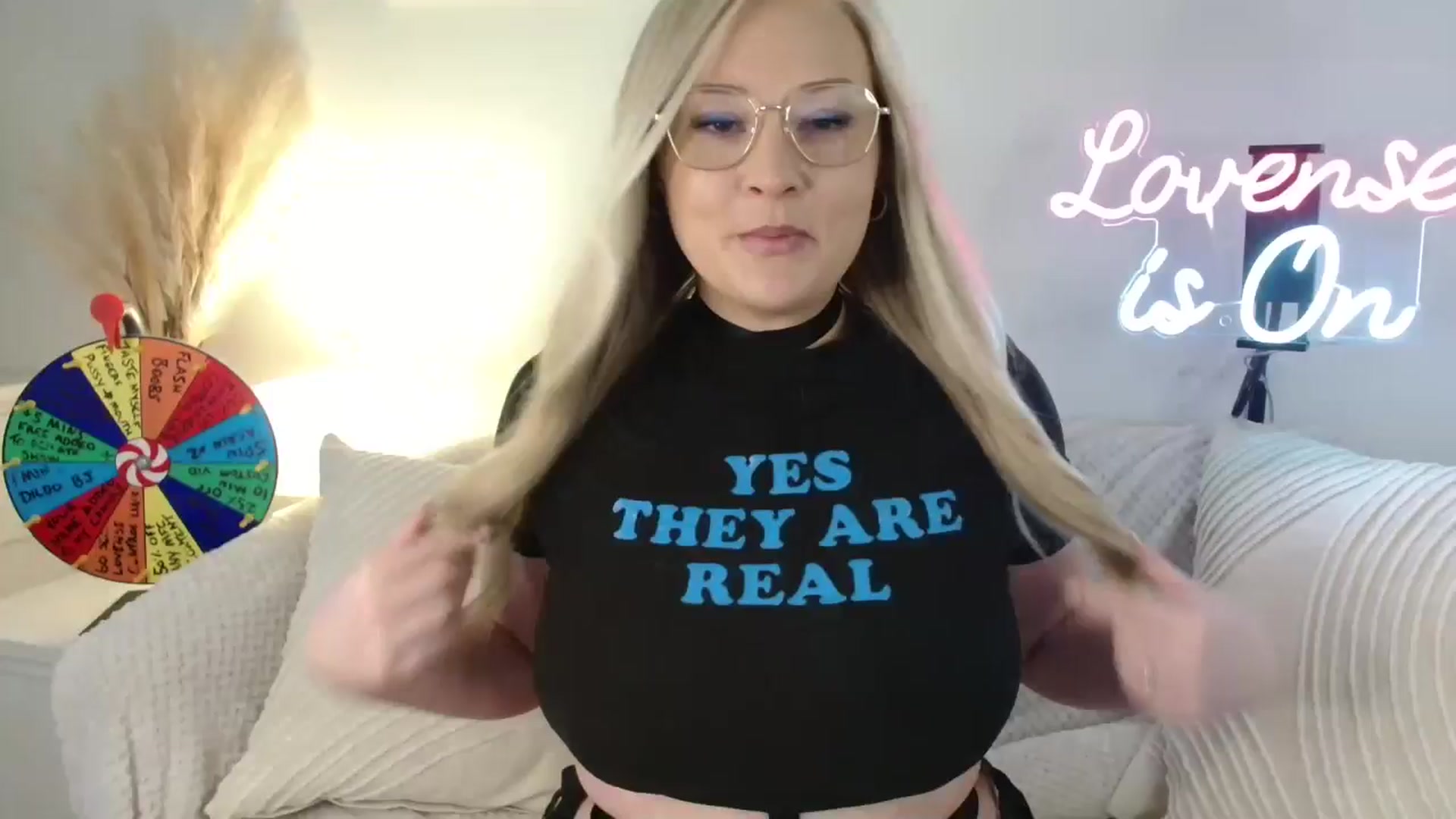 Gallery image thumbnail from AlexisBrookeX's myfreecams stream on, 02/19/2025, 14:52 image 1 of 20