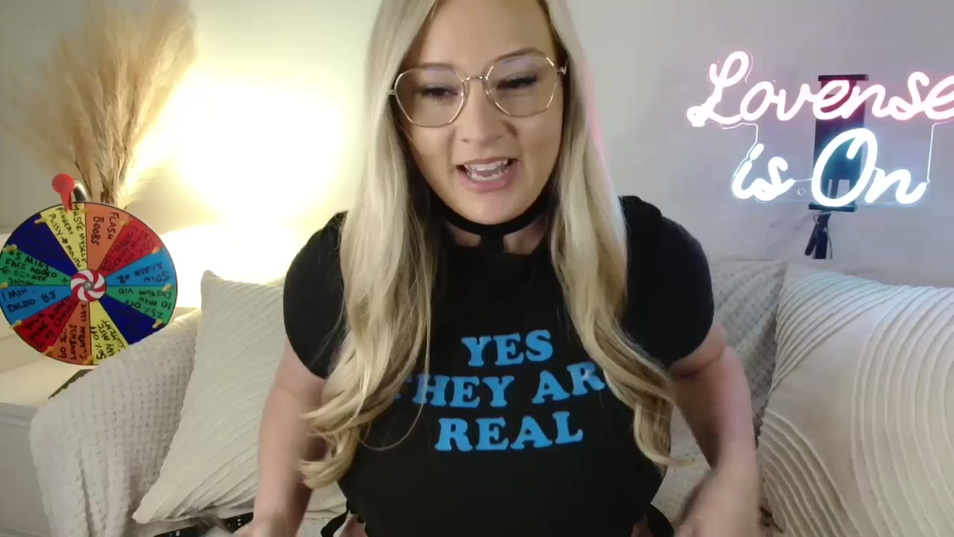 Gallery image thumbnail from AlexisBrookeX's myfreecams stream on, 02/19/2025, 14:52 image 20 of 20