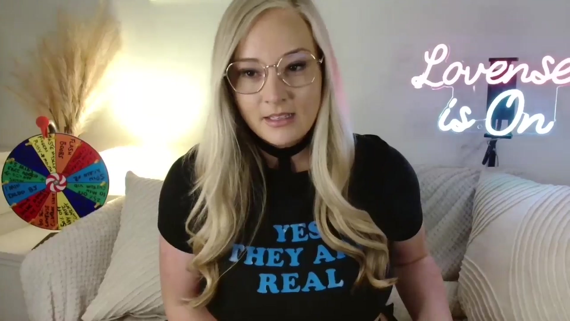 Gallery image thumbnail from AlexisBrookeX's myfreecams stream on, 02/19/2025, 14:52 image 13 of 20