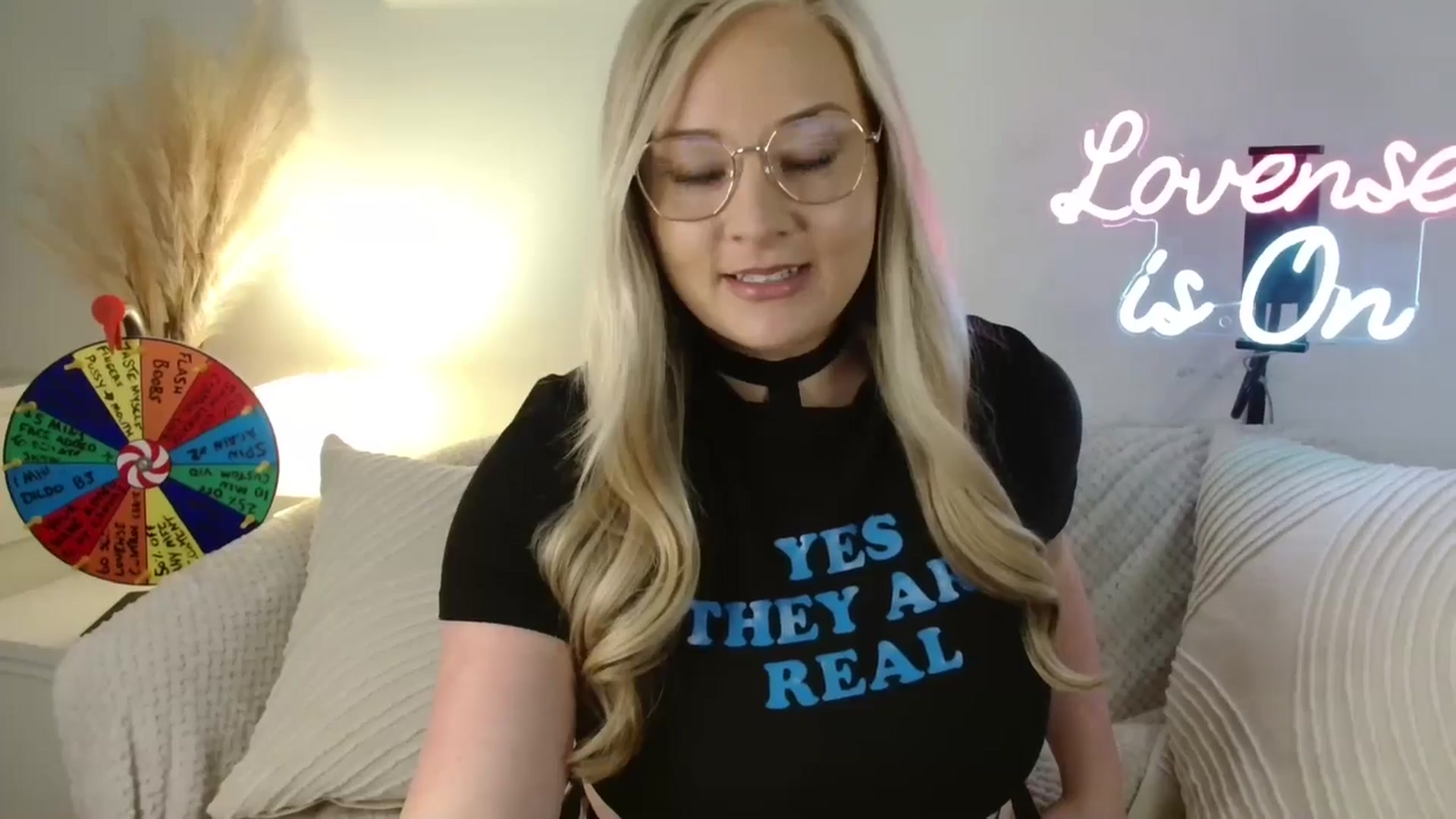 Gallery image thumbnail from AlexisBrookeX's myfreecams stream on, 02/19/2025, 14:52 image 2 of 20