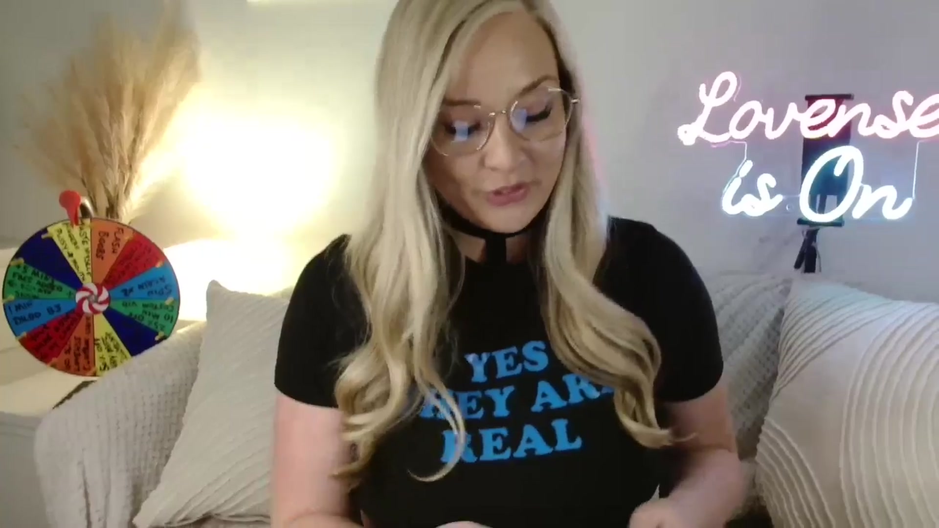Gallery image thumbnail from AlexisBrookeX's myfreecams stream on, 02/19/2025, 14:52 image 9 of 20