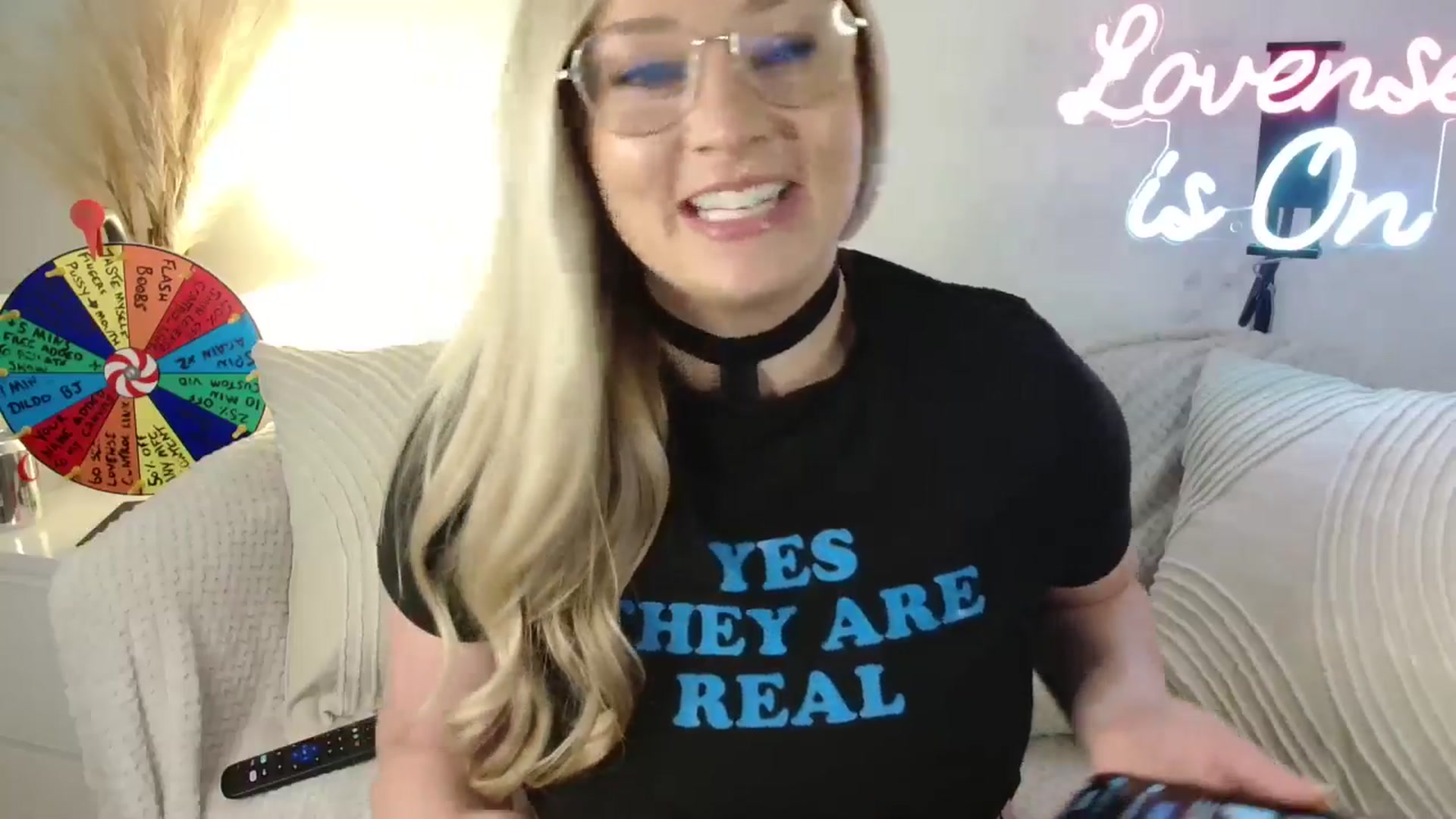 Gallery image thumbnail from AlexisBrookeX's myfreecams stream on, 02/19/2025, 16:08 image 15 of 20