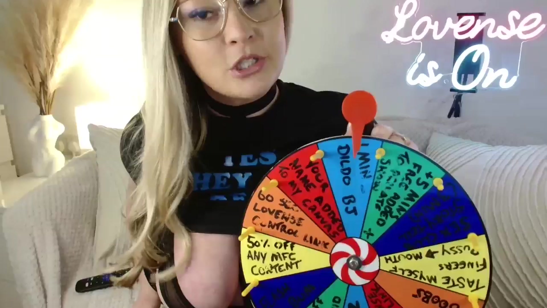 Gallery image thumbnail from AlexisBrookeX's myfreecams stream on, 02/19/2025, 16:33 image 7 of 20