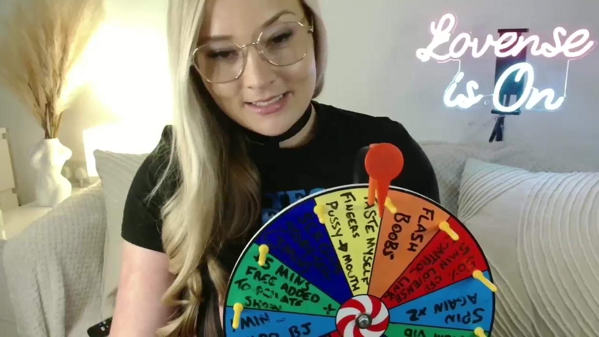 Gallery image thumbnail from AlexisBrookeX's myfreecams stream on, 02/19/2025, 16:33 image 2 of 20