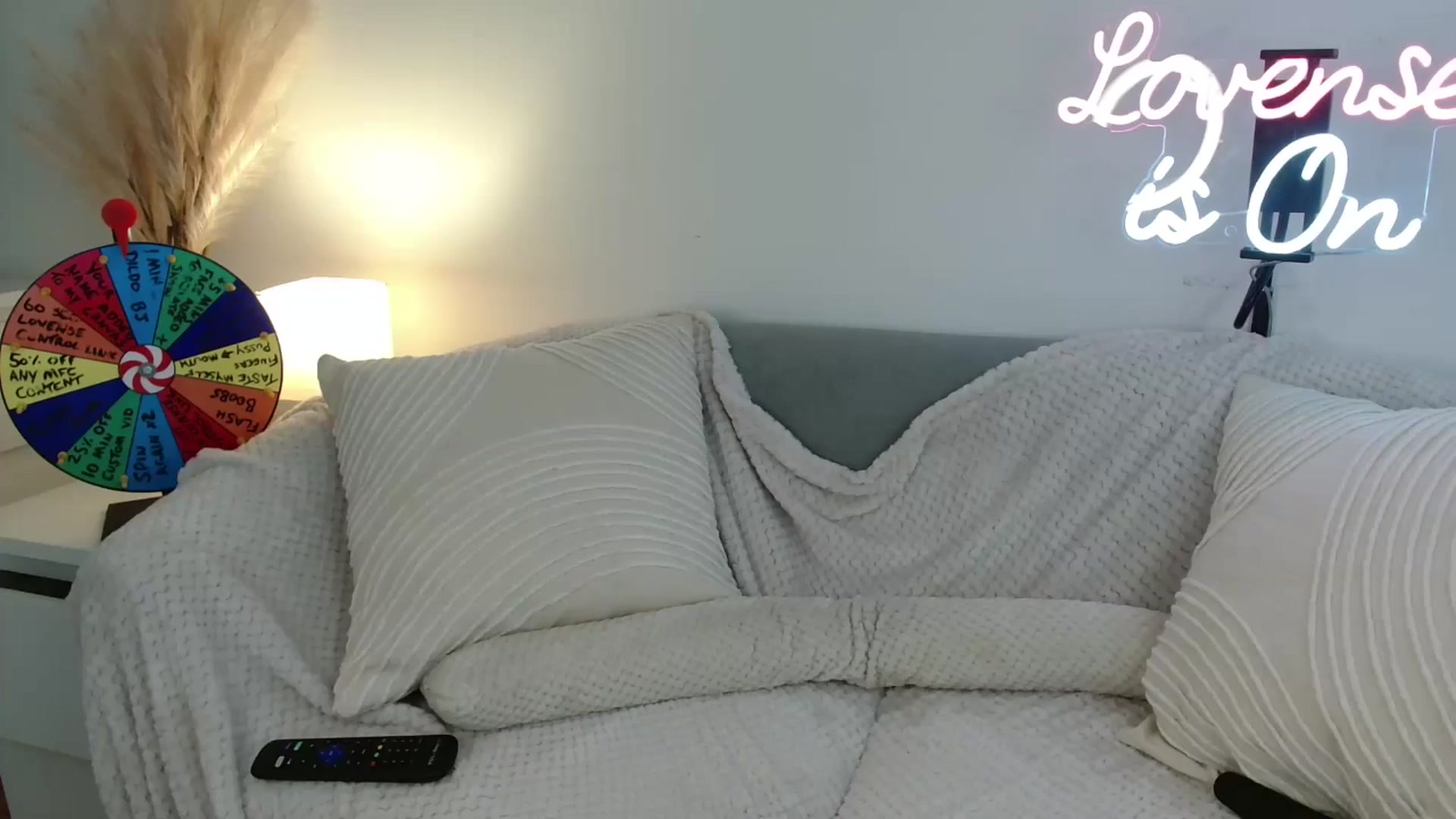 Gallery image thumbnail from AlexisBrookeX's myfreecams stream on, 02/25/2025, 14:29 image 15 of 20