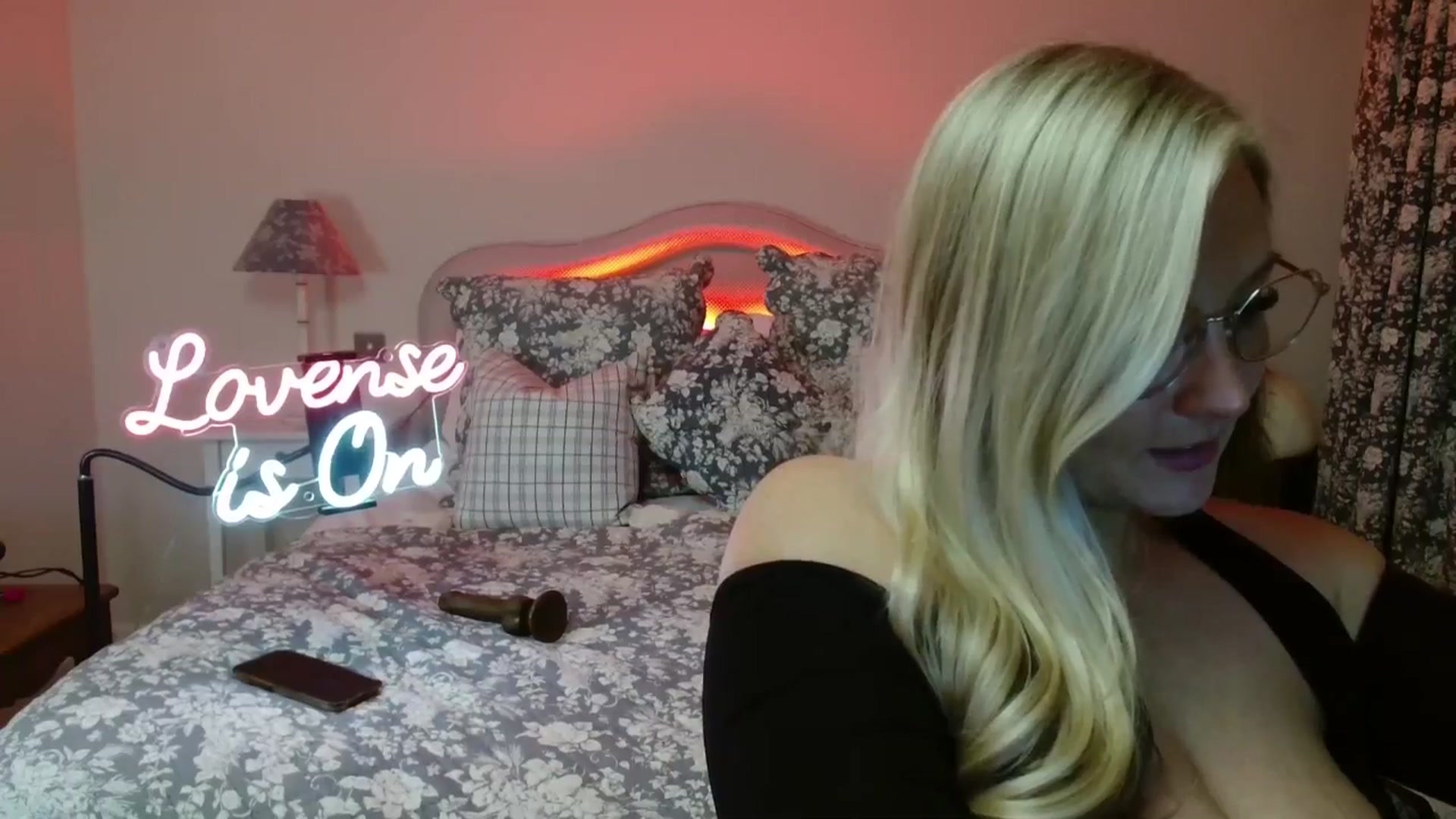 Gallery image thumbnail from AlexisBrookeX's myfreecams stream on, 03/06/2025, 20:47 image 12 of 20