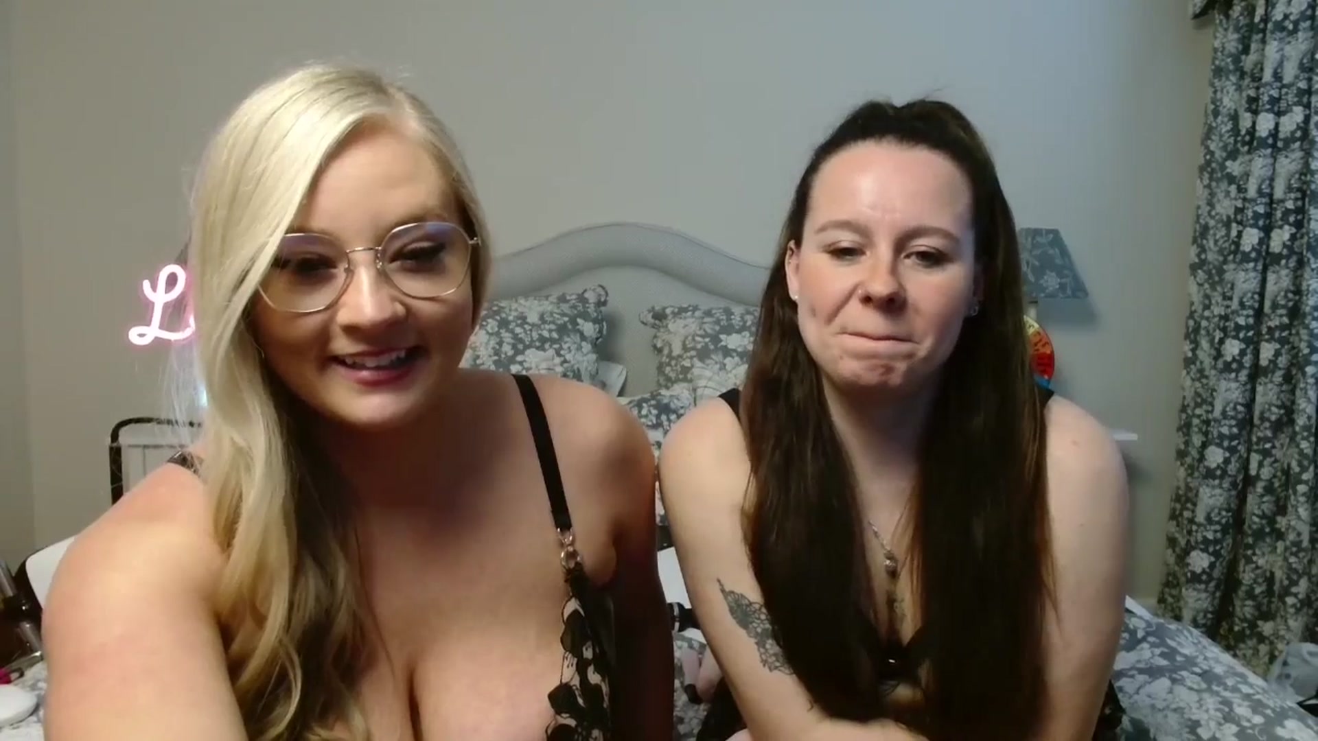 Gallery image thumbnail from AlexisBrookeX's myfreecams stream on, 03/07/2025, 15:22 image 19 of 20