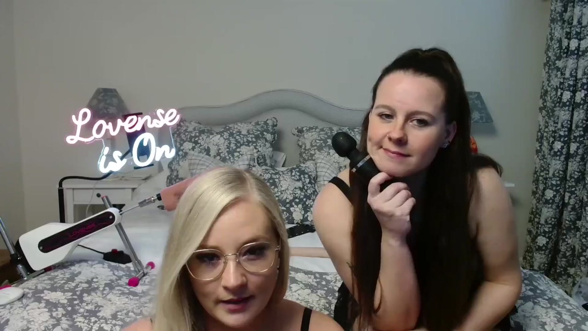 Gallery image thumbnail from AlexisBrookeX's myfreecams stream on, 03/07/2025, 15:57 image 8 of 20