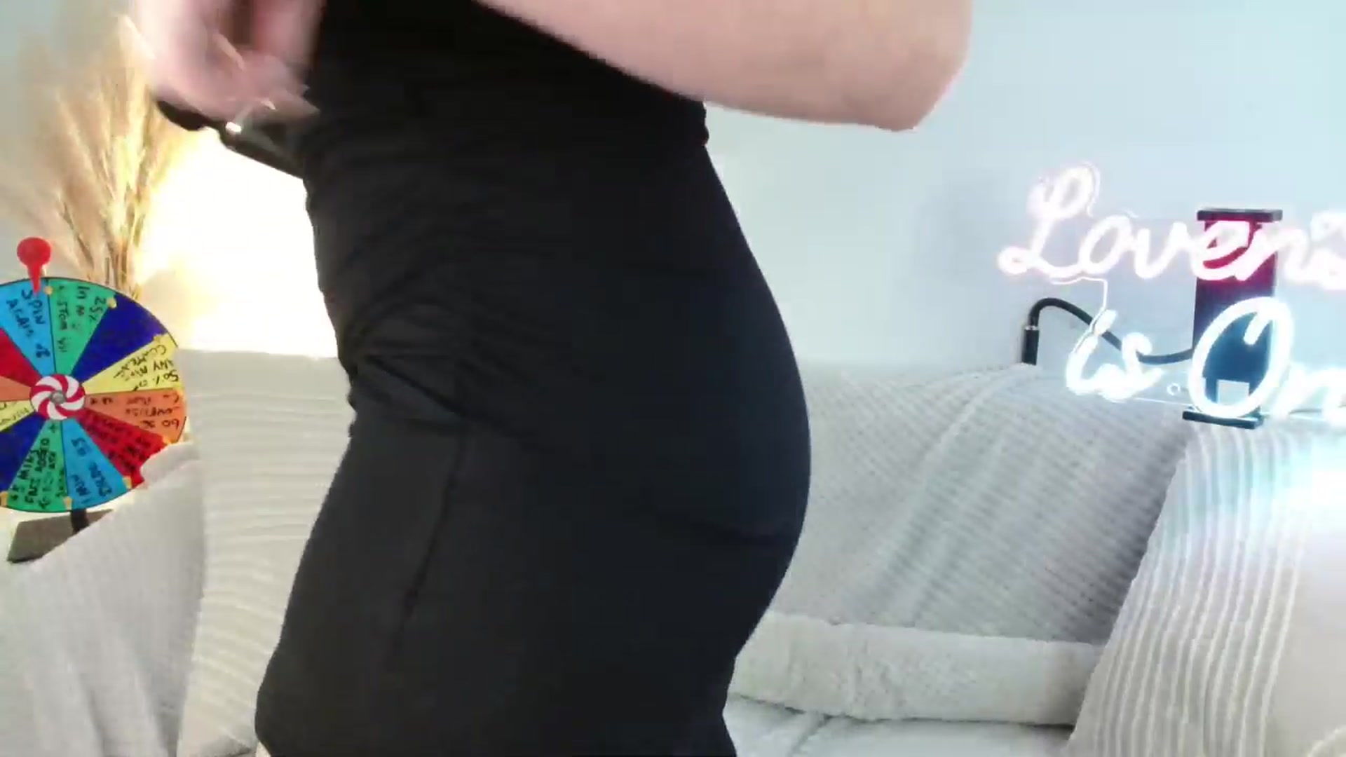 Gallery image thumbnail from AlexisBrookeX's myfreecams stream on, 03/16/2025, 14:37 image 12 of 20