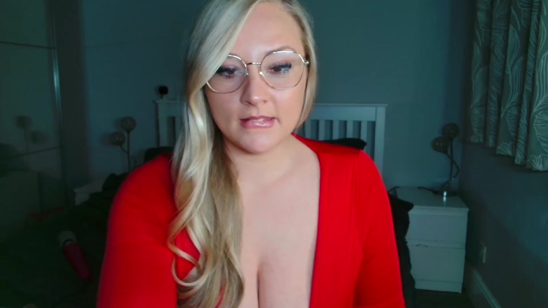 Gallery image thumbnail from AlexisBrookeX's myfreecams stream on, 03/18/2025, 24:00 image 6 of 20