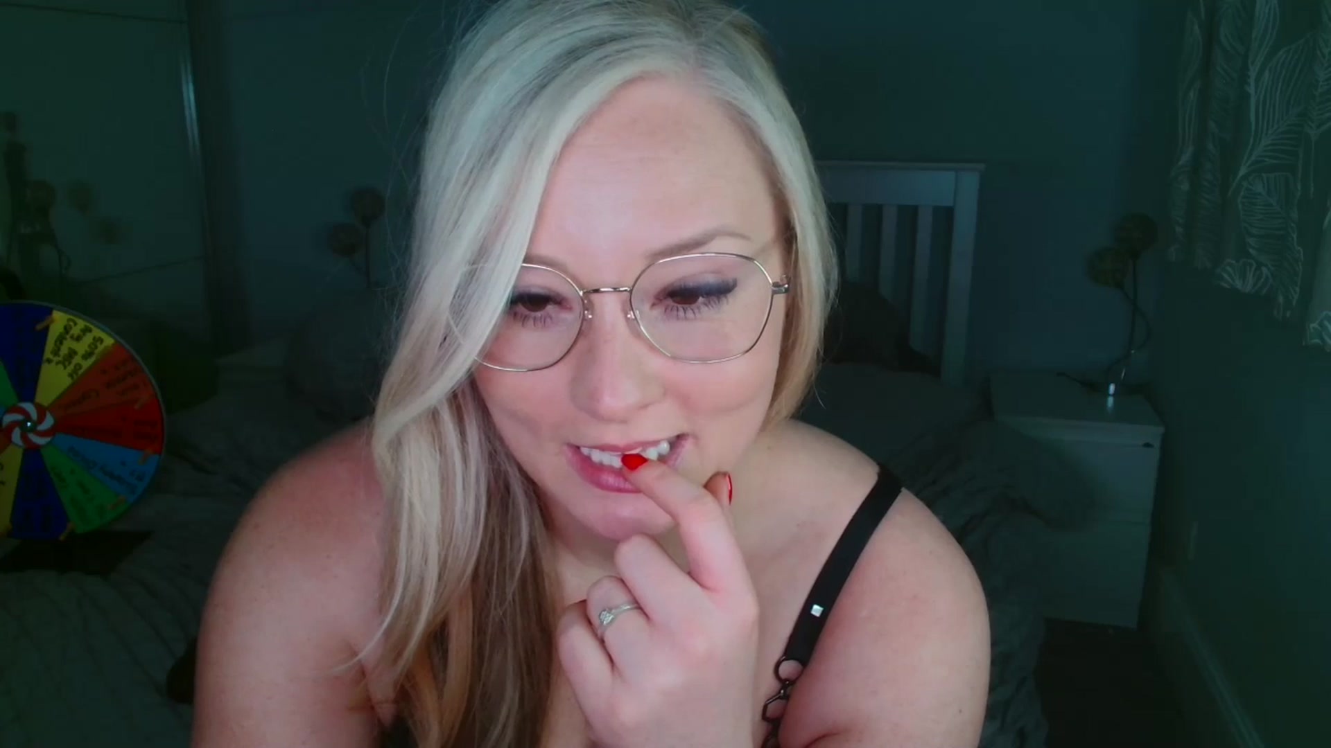 Gallery image thumbnail from AlexisBrookeX's myfreecams stream on, 04/09/2025, 23:42 image 19 of 20