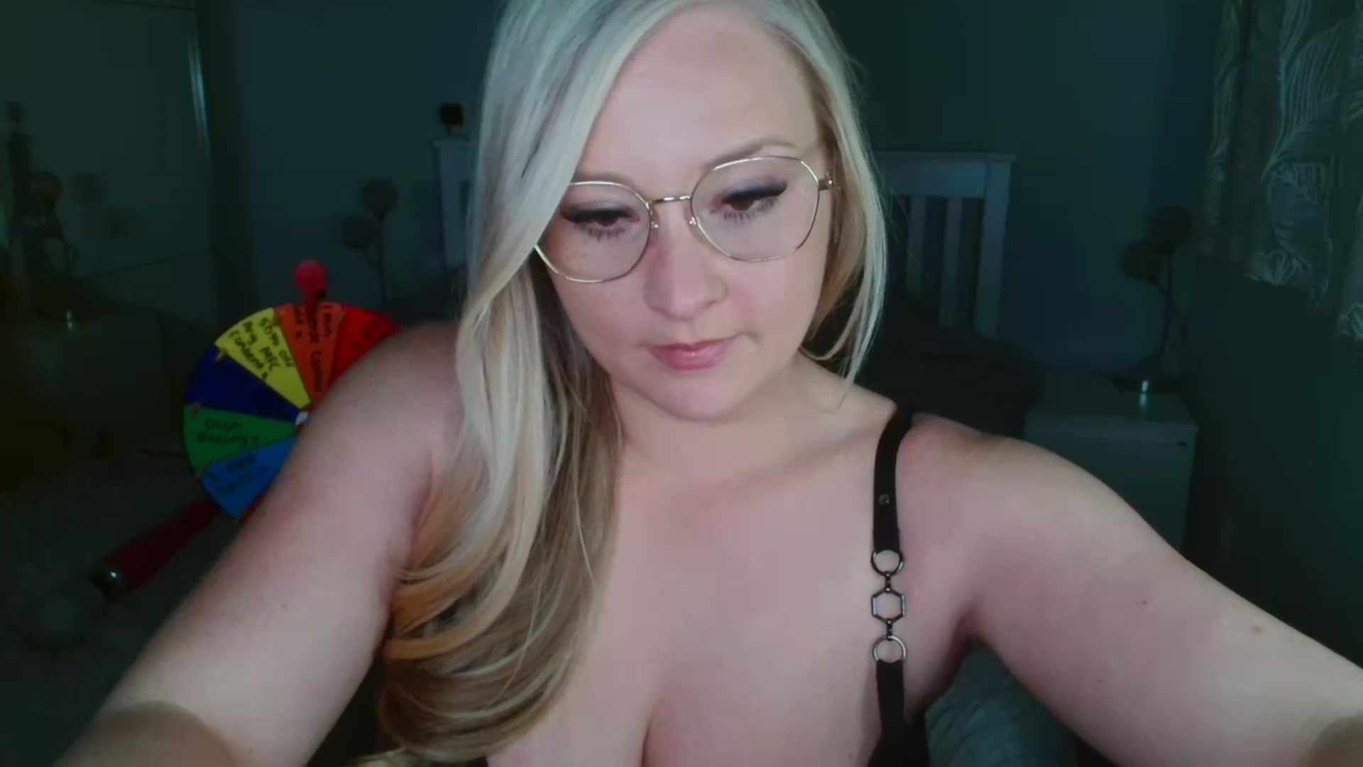 Gallery image thumbnail from AlexisBrookeX's myfreecams stream on, 04/10/2025, 01:16 image 12 of 20