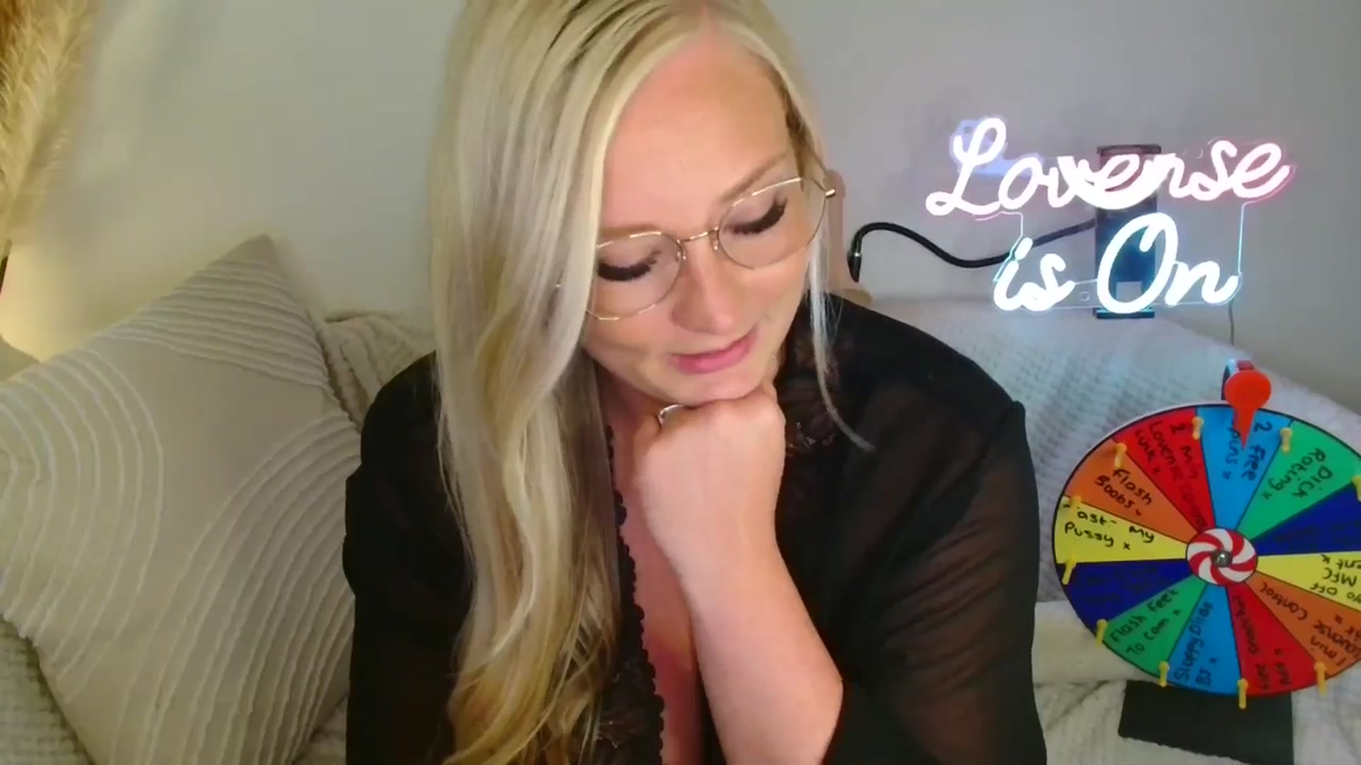 Gallery image thumbnail from AlexisBrookeX's myfreecams stream on, 06/04/2025, 24:03 image 7 of 20
