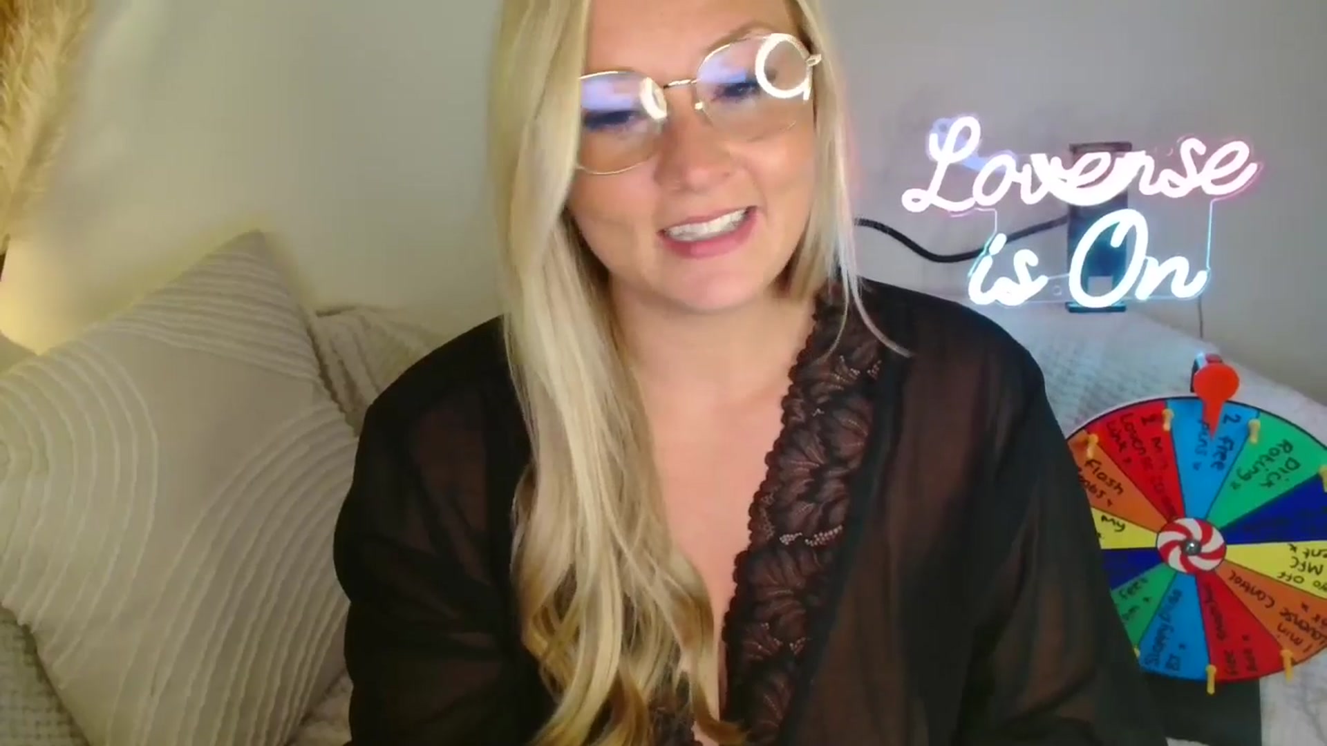 Gallery image thumbnail from AlexisBrookeX's myfreecams stream on, 06/04/2025, 24:03 image 6 of 20
