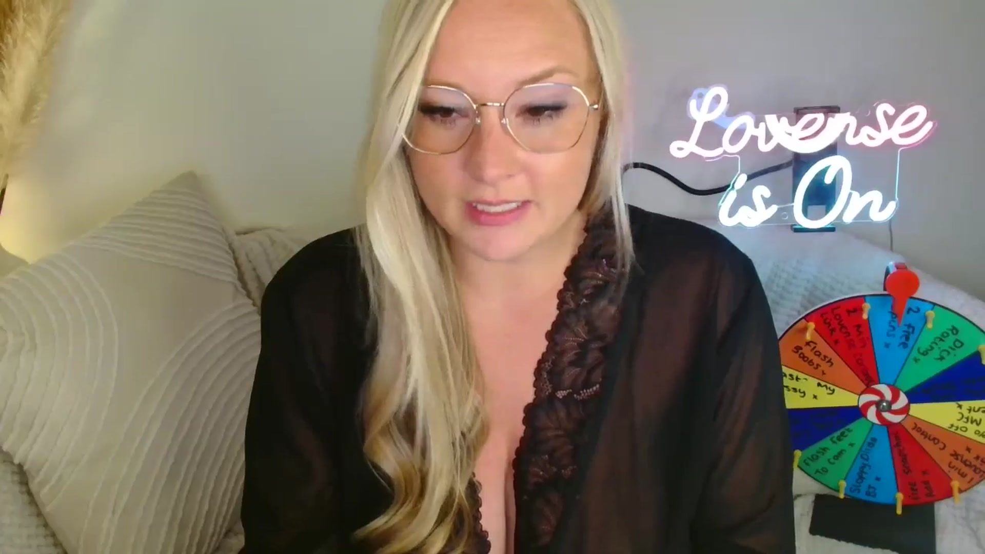 Gallery image thumbnail from AlexisBrookeX's myfreecams stream on, 06/04/2025, 24:03 image 8 of 20