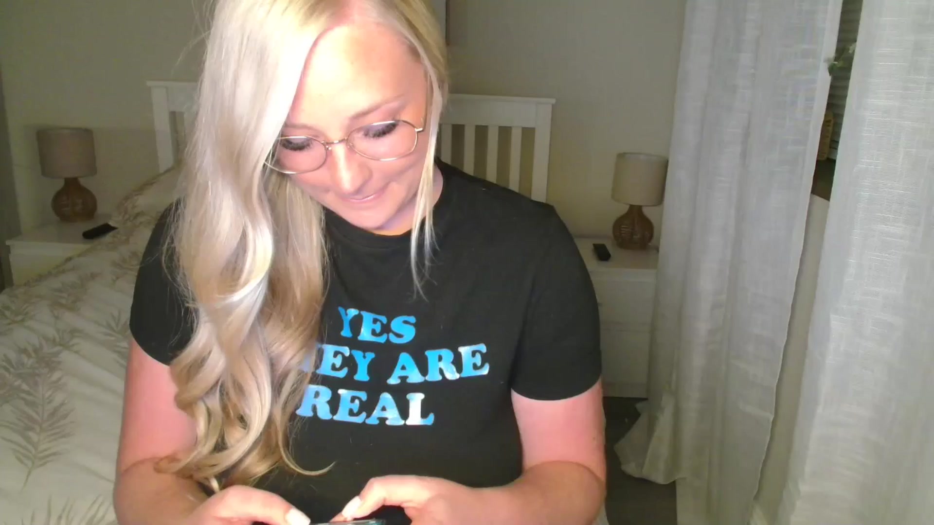 Gallery image thumbnail from AlexisBrookeX's myfreecams stream on, 06/13/2025, 23:28 image 10 of 20