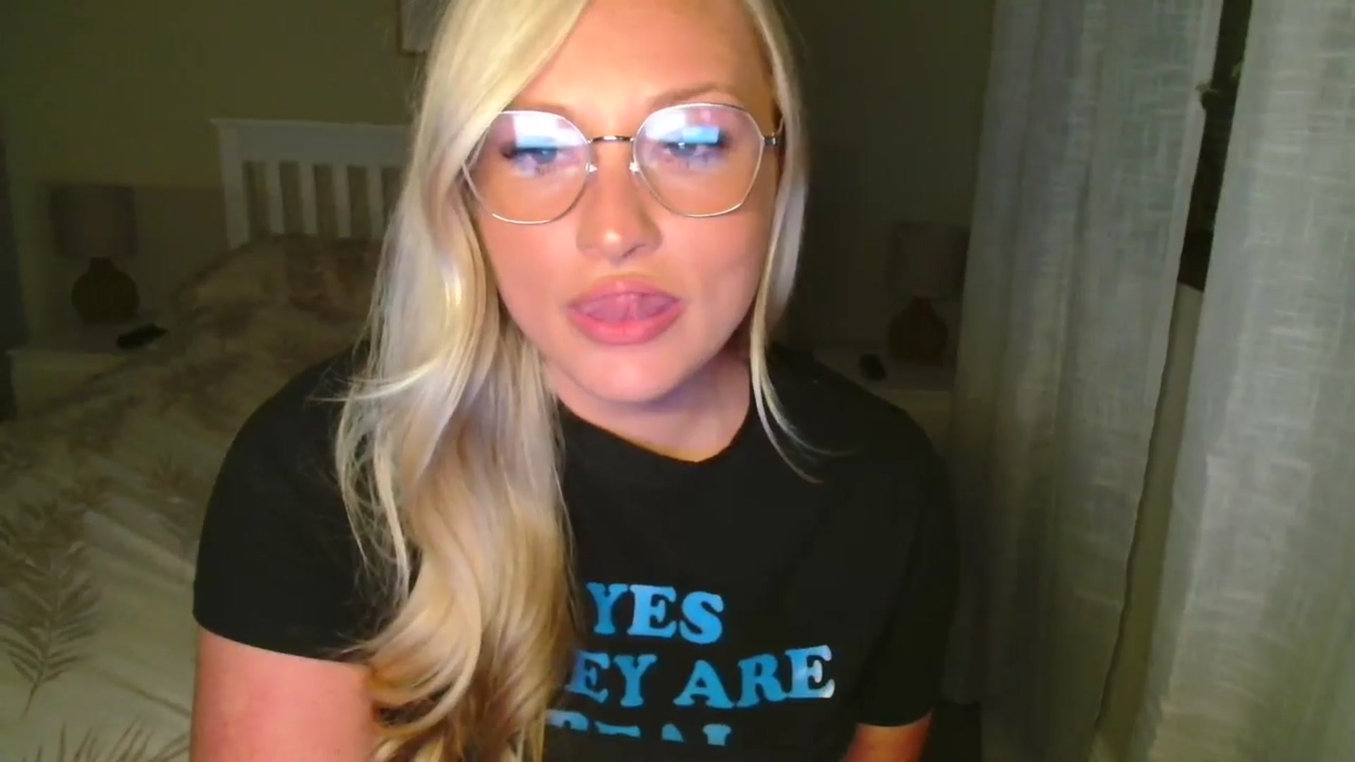 Gallery image thumbnail from AlexisBrookeX's myfreecams stream on, 06/13/2025, 23:28 image 12 of 20