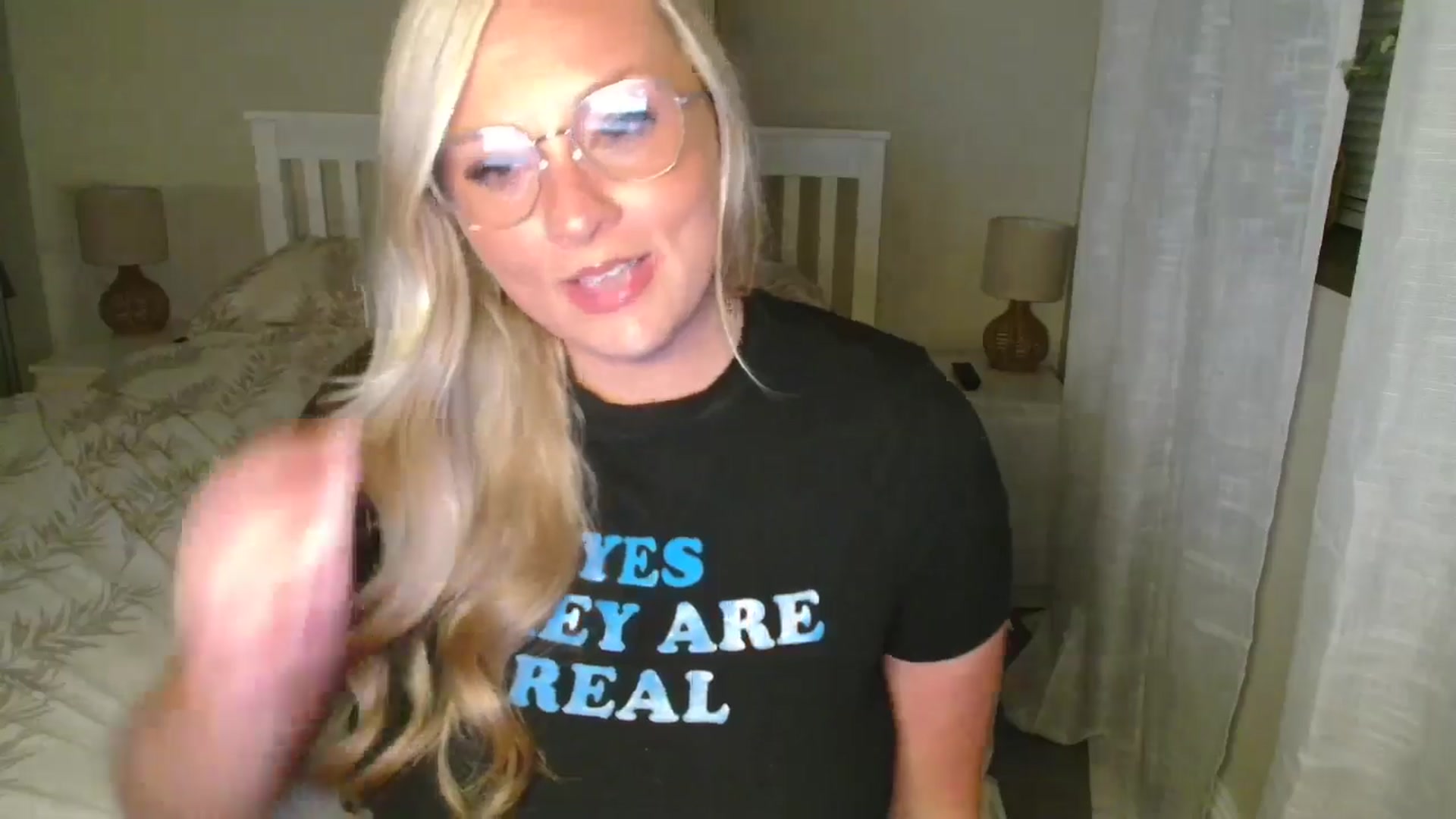 Gallery image thumbnail from AlexisBrookeX's myfreecams stream on, 06/14/2025, 24:57 image 8 of 20