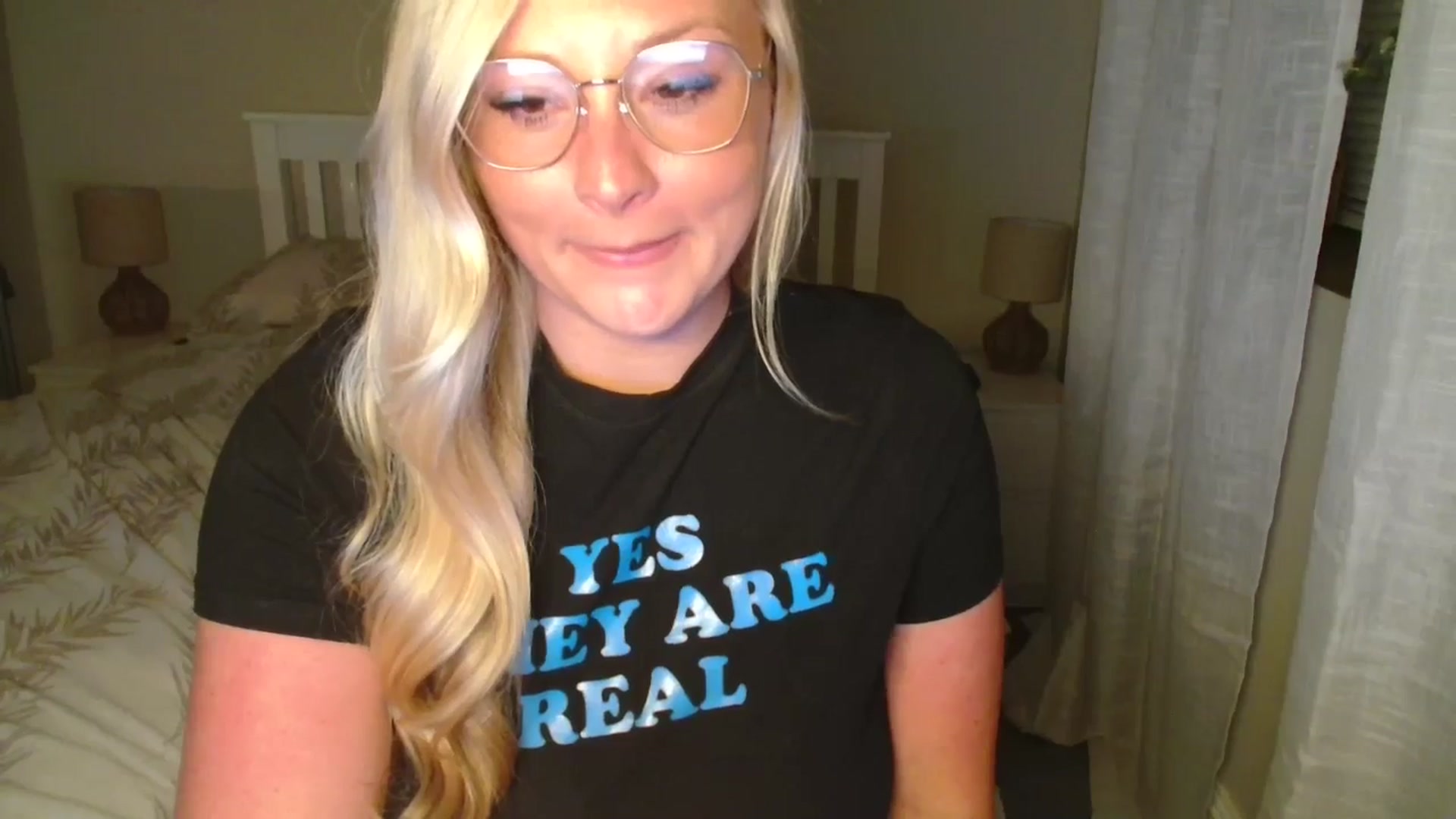 Gallery image thumbnail from AlexisBrookeX's myfreecams stream on, 06/14/2025, 24:57 image 12 of 20