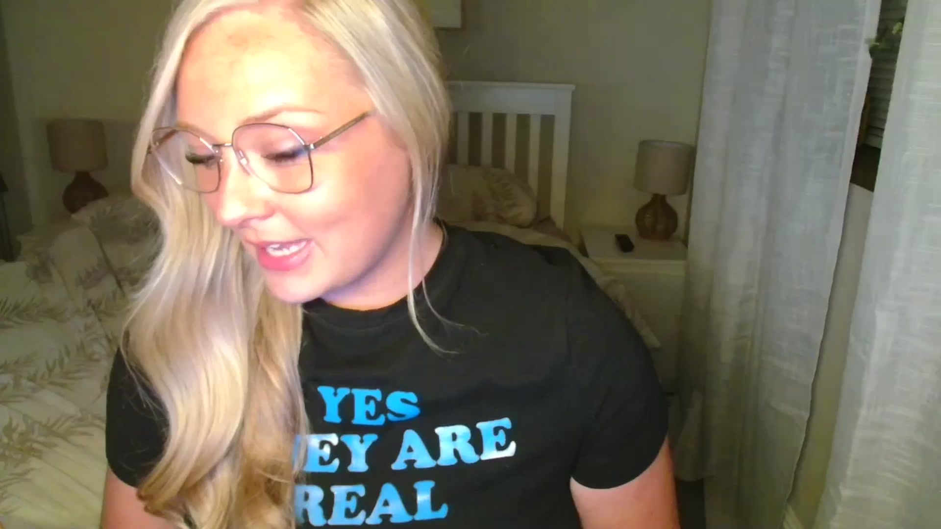 Gallery image thumbnail from AlexisBrookeX's myfreecams stream on, 06/14/2025, 24:57 image 19 of 20